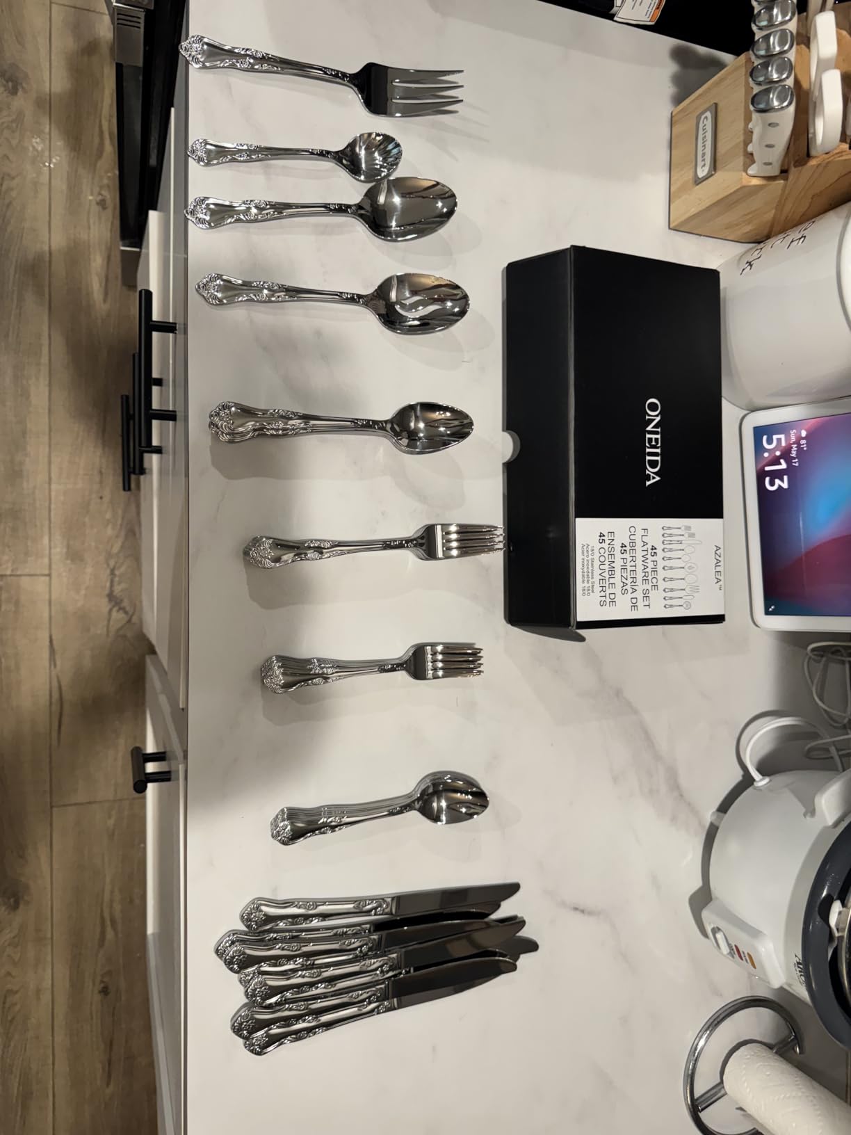 Oneida Silverware Set For 8, Azalea 45-Piece Everyday Flatware Set with Serving Utensils, Floral, Service For 8, 18/0 Stainless Steel, Dishwasher Safe, Knives Spoons And Forks Sets (Silver, 45 Pieces) customer photo 2