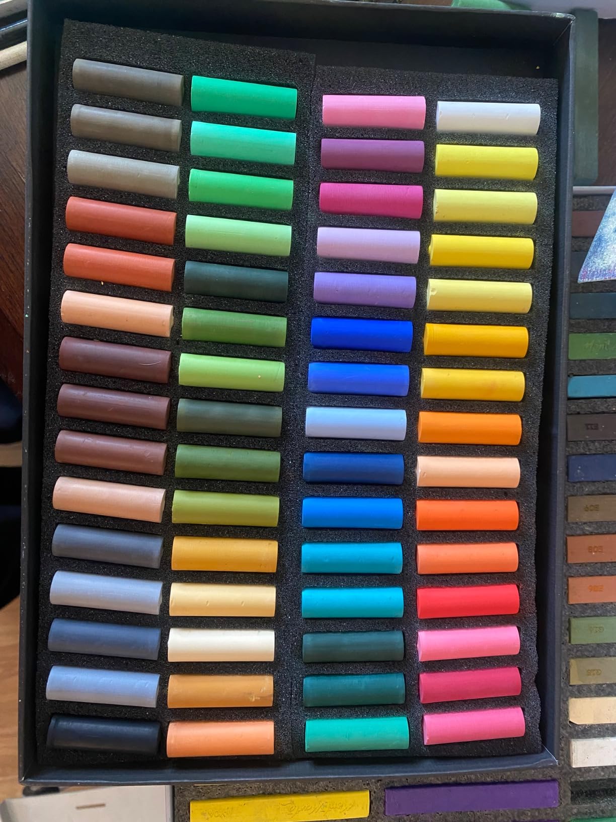Rembrandt Soft Pastels, Half Stick, 60 Piece Deluxe Set | Soft Pastels with High Pigment Concentration and Lightfast Color, Professional Dry Art Medium customer photo 2