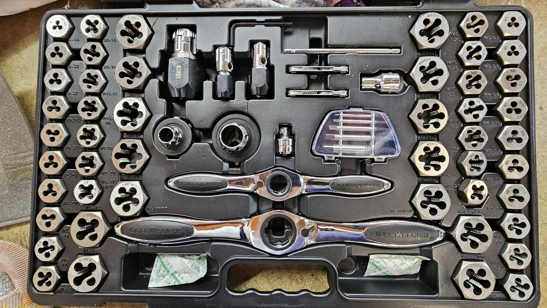 GEARWRENCH 114 Piece Ratcheting Tap and Die Set | SAE & Metric | 82812 customer photo 2