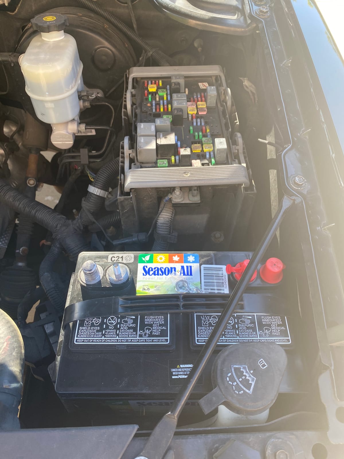 Stinger SGP32 High-Current 200A Car Audio Dual Battery Isolator & Relay customer photo 2