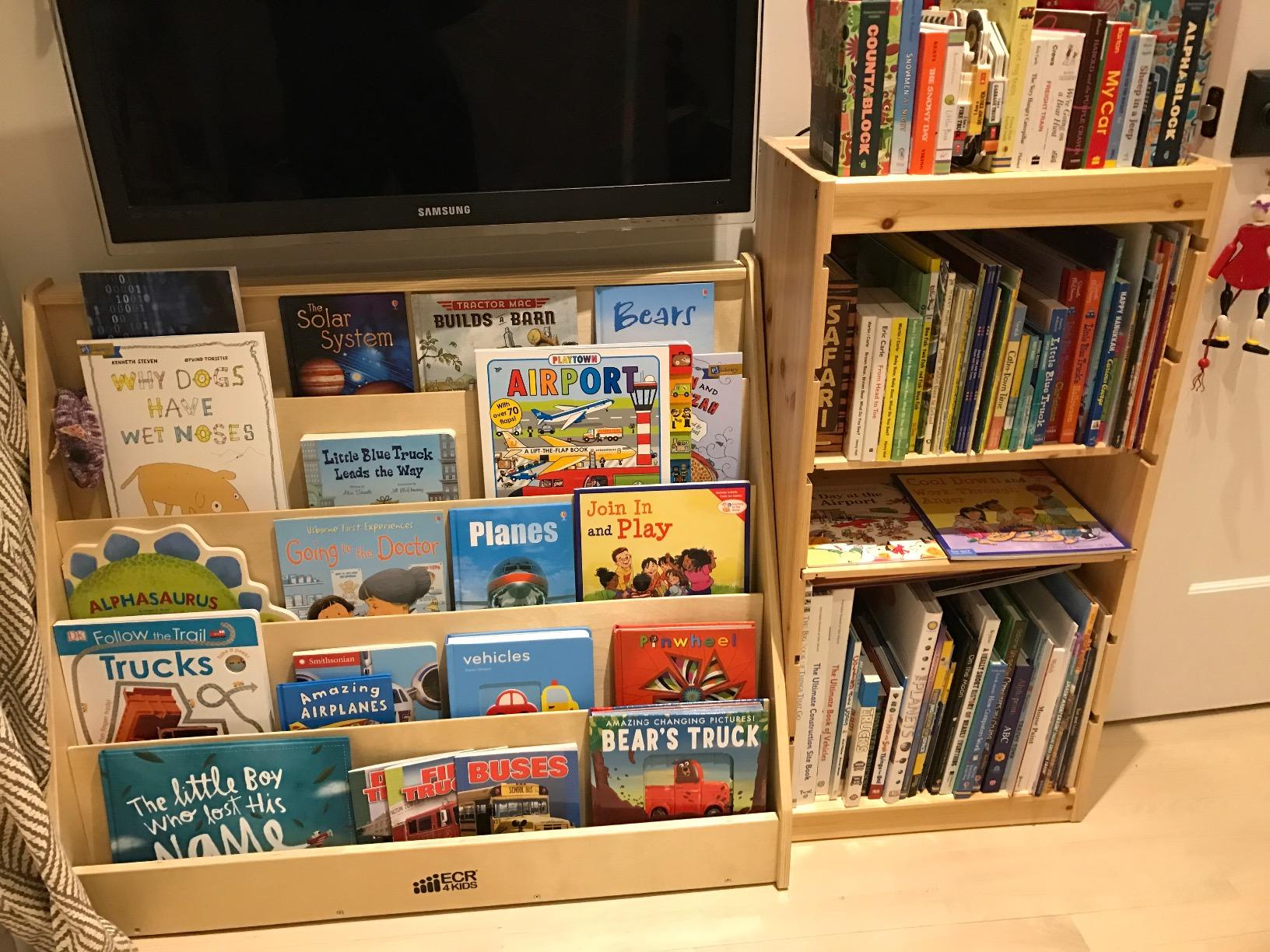 ECR4Kids 5-Shelf Wooden Book Display, Single-Sided Bookshelf, Natural | Durable birch, GREENGUARD Gold Certified, 50 lb capacity, 5 shelves for independent browsing, classroom/library/home playroom customer photo 2
