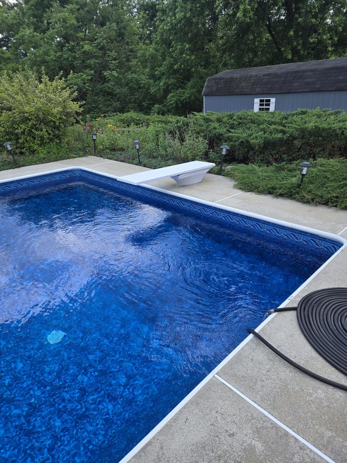 S.R. Smith 68-209-8362 Flyte-Deck II Stand with 6-Foot Frontier III Diving Board, White customer photo 1