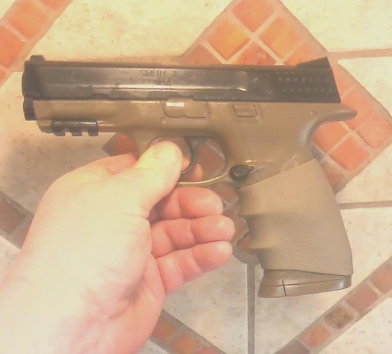 Umarex Smith & Wesson M&P .177 Caliber BB Gun Air Pistol customer photo 1