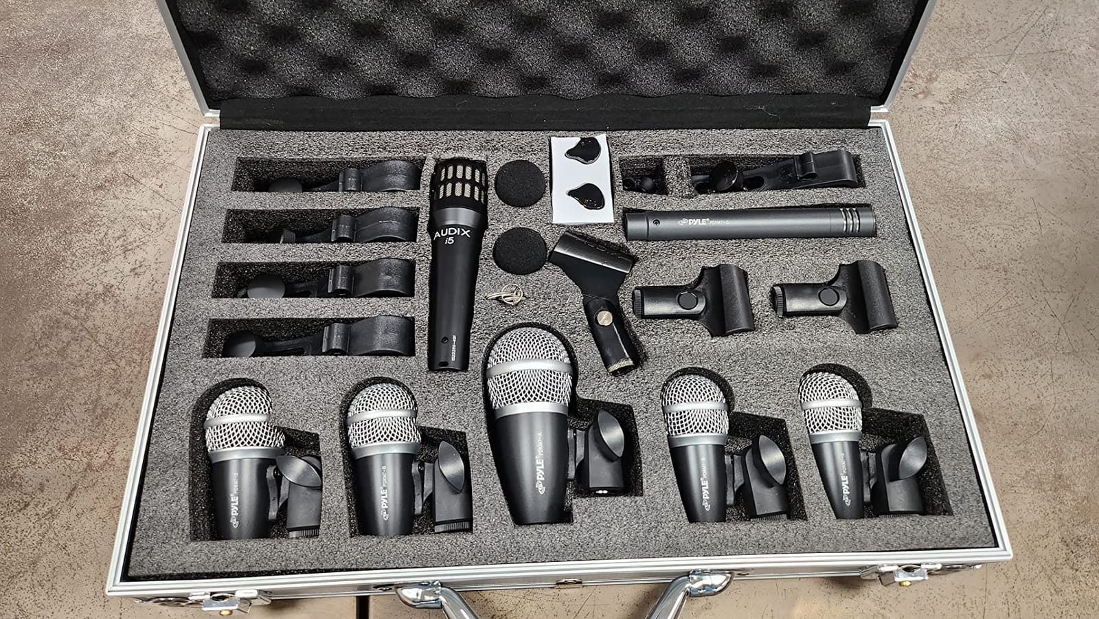 Pyle 7-Piece Wired Dynamic Drum Microphone Kit - Kick Bass, Tom/Snare & Cymbals with Case customer photo 1