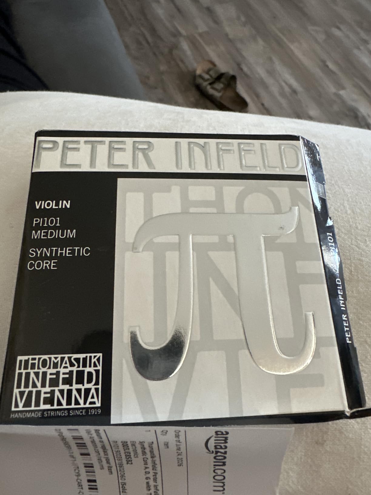 Thomastik-Infeld Peter Infeld Violin String Set, 4/4 Size, Medium Tension - PI101 - Synthetic Core A, D, G with Tin-Plated E customer photo 2