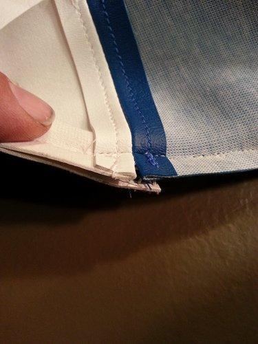 SINGER 4423 Heavy Duty Sewing Machine, 23 Built-in Stitches, 97 Stitch Applications, 50% More Power for Denim and Canvas, Metal Frame customer photo 1