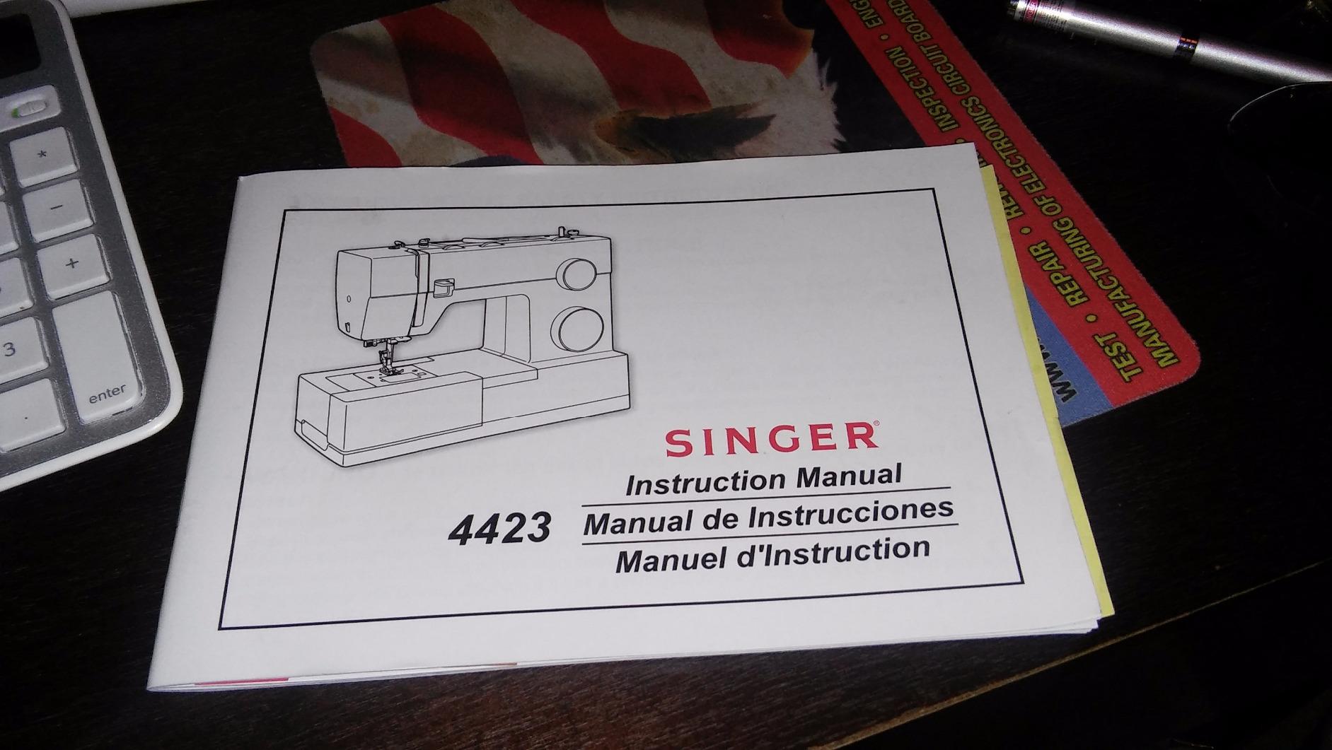 SINGER 4423 Heavy Duty Sewing Machine, 23 Built-in Stitches, 97 Stitch Applications, 50% More Power for Denim and Canvas, Metal Frame customer photo 2