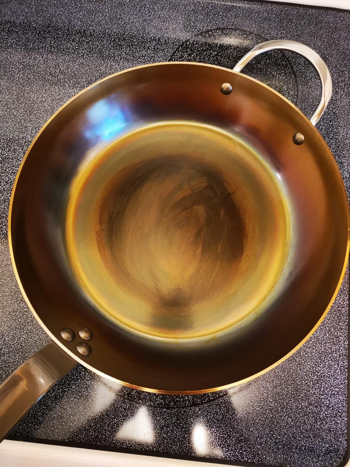 de Buyer MINERAL B Carbon Steel Fry Pan - 12.5” Diameter, 9” Cooking Surface - Ideal for Searing, Sauteing & Reheating - Naturally Non-Stick Finish - Made in France customer photo 1