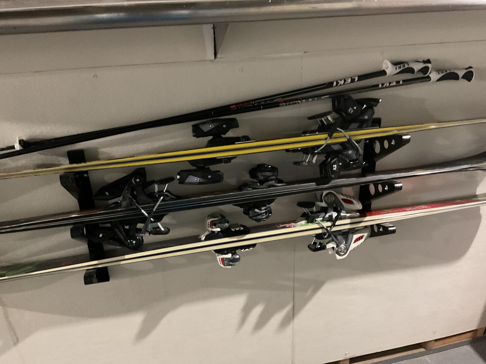 StoreYourBoard Ski Rack Wall Mount, Horizontal Ski & Snowboard Storage customer photo 2