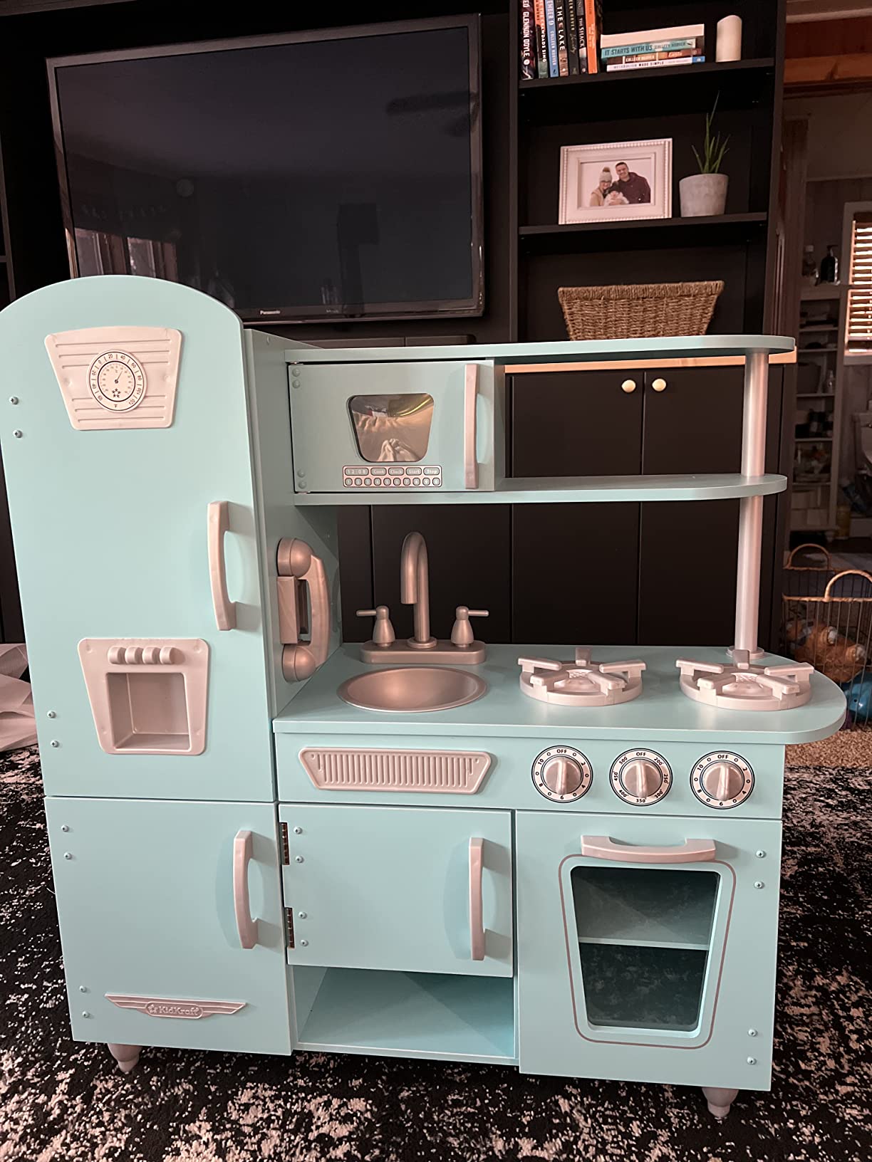 KidKraft Vintage Wooden Play Kitchen with Pretend Ice Maker and Play Phone, White customer photo 1