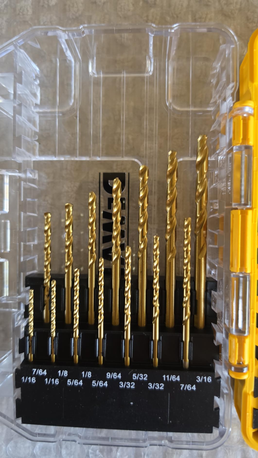 DEWALT Drill Bit Set, 21 Pc. Titanium Nitride Coated Pilot Point DEWALT Bit Set with Case for Wood, Metal and Plastic (DW1361) customer photo 1