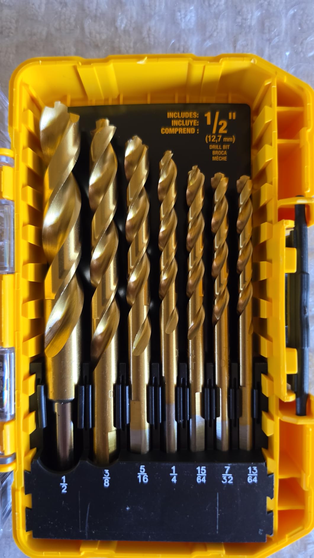 DEWALT Drill Bit Set, 21 Pc. Titanium Nitride Coated Pilot Point DEWALT Bit Set with Case for Wood, Metal and Plastic (DW1361) customer photo 2
