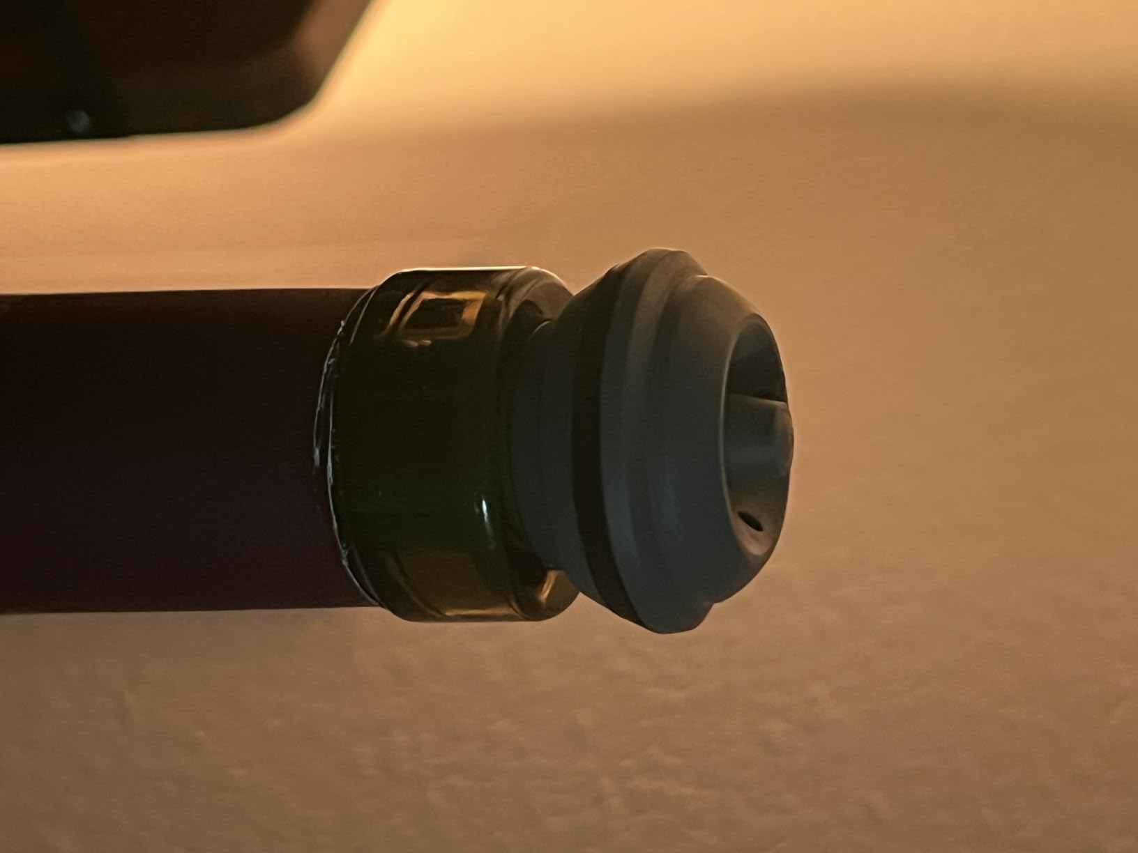 Vacu Vin Original Wine Pump - 1 Vacuum Wine Stopper - Wine Saver - Black | Wine bottle stopper, wine vacuum pump and stopper, airtight seal, reusable stopper, up to 10 days freshness, no batteries customer photo 2