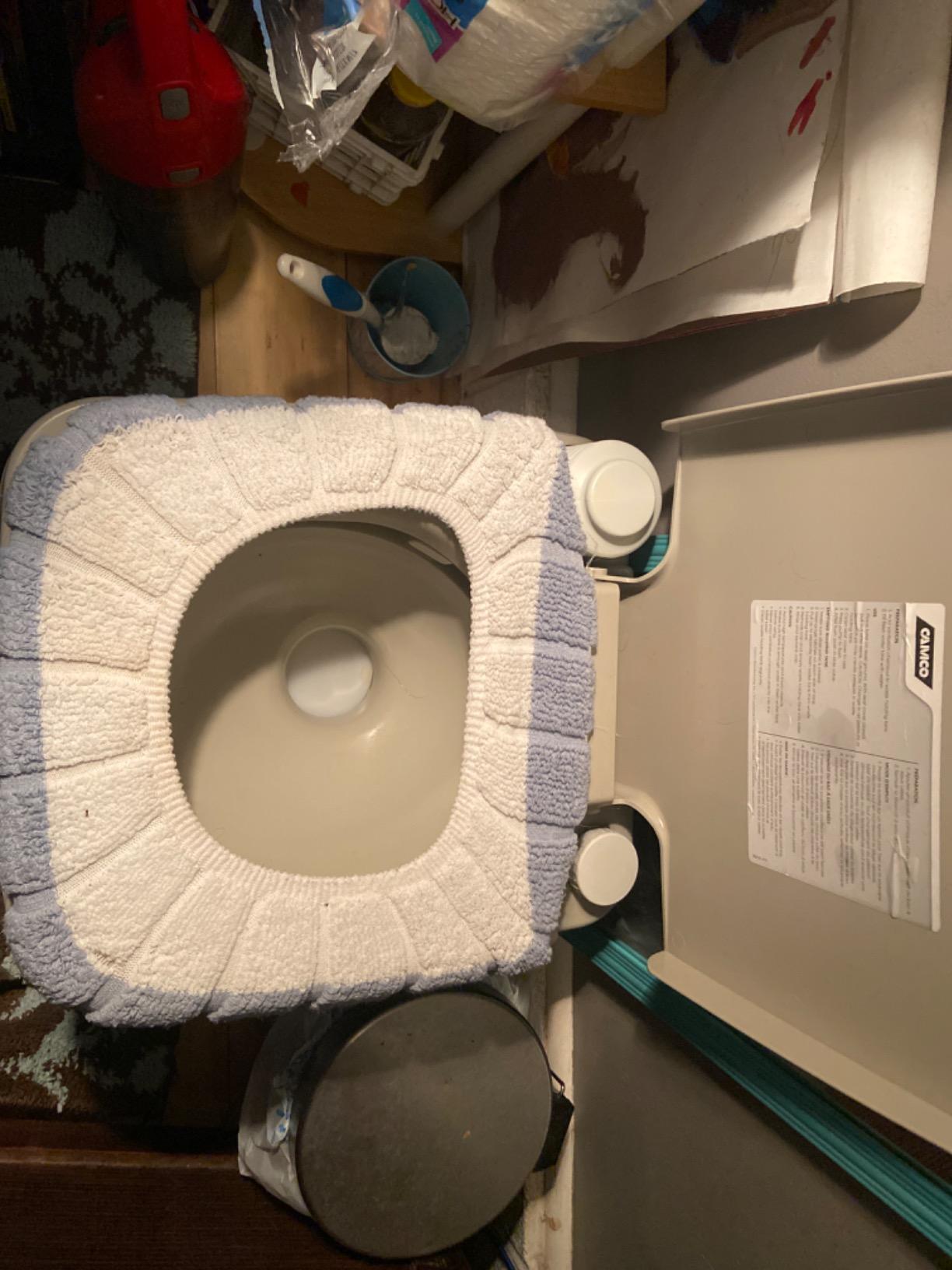 Camco 2.6-Gallon Portable Toilet - Features Detachable Holding Tank w/Sealing Slide Valve & Bellow-Type Flush - Easy Transport w/Compact Lightweight Design & Carry Handle - Gray (41531) customer photo 2