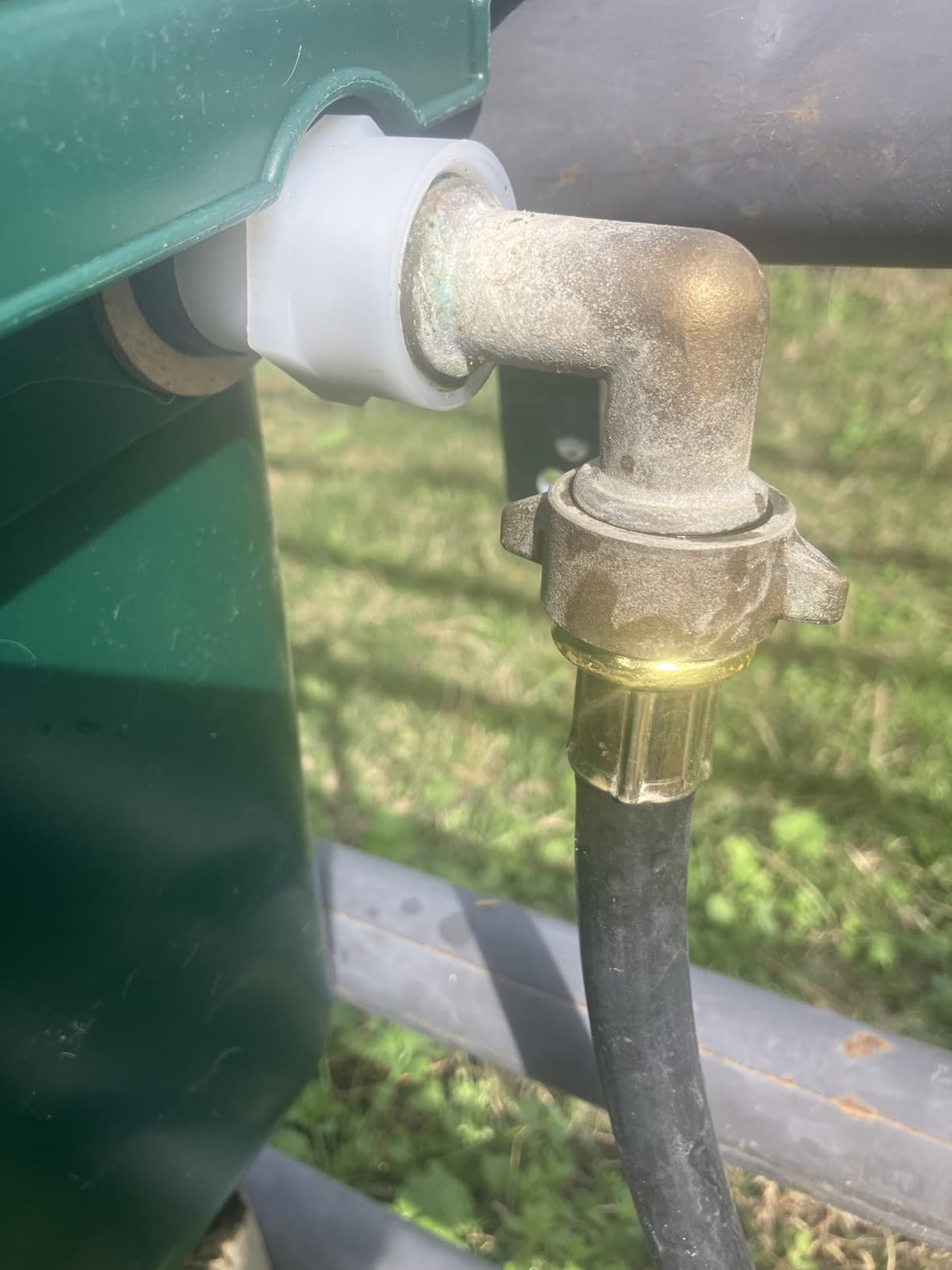 Little Giant Automatic Animal Waterer | DuraMate Float Controlled Automatic Waterer for Livestock | Heavy Duty and Durable | Made in USA | 4 Gallon (Black, 4 Gallon) | Float-Controlled Auto-Refill, Attached 30 Inch Hose Connects to Outdoor Tap, Over-Fence Mount Brackets, for Horses & Cattle customer photo 2
