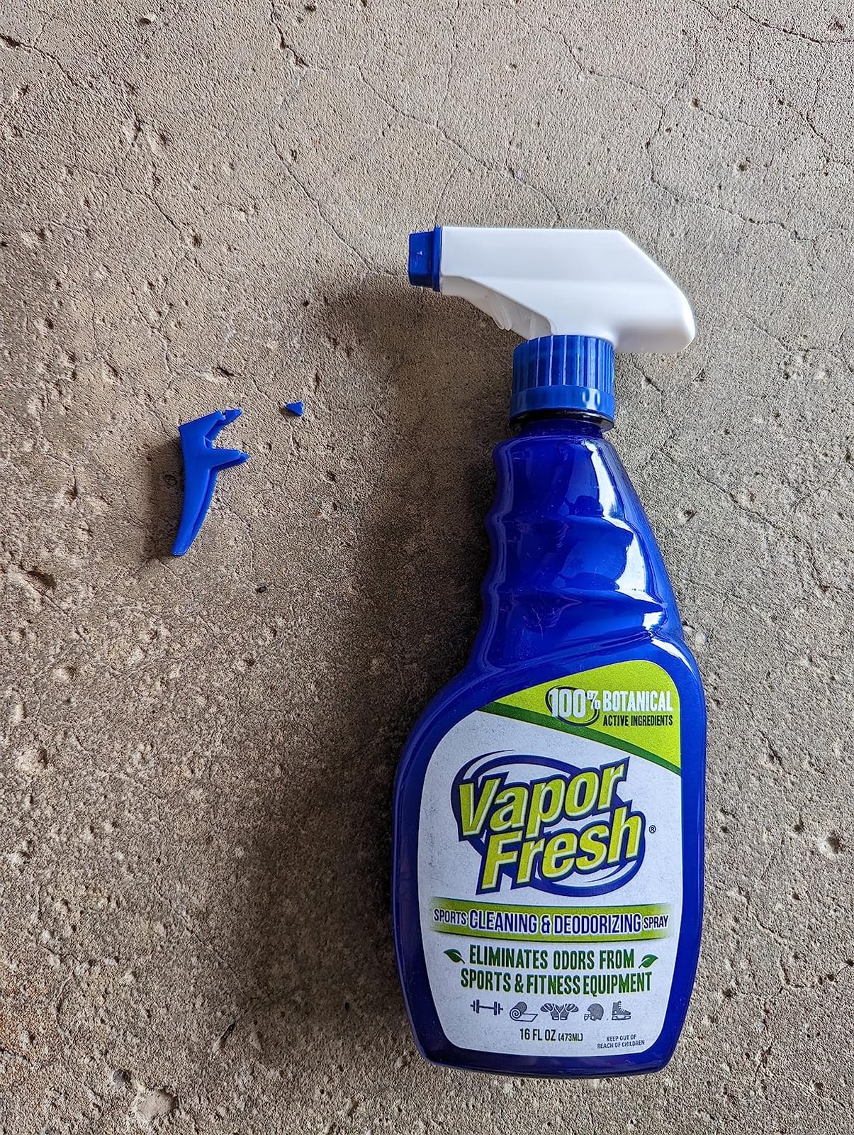 Vapor Fresh Sports Gear Cleaner and Deodorizer Spray, 16oz (1 Pack) | Sports odor eliminator, Boxing gloves, Sports pads, Helmets, Gym bags, Gym equipment customer photo 1