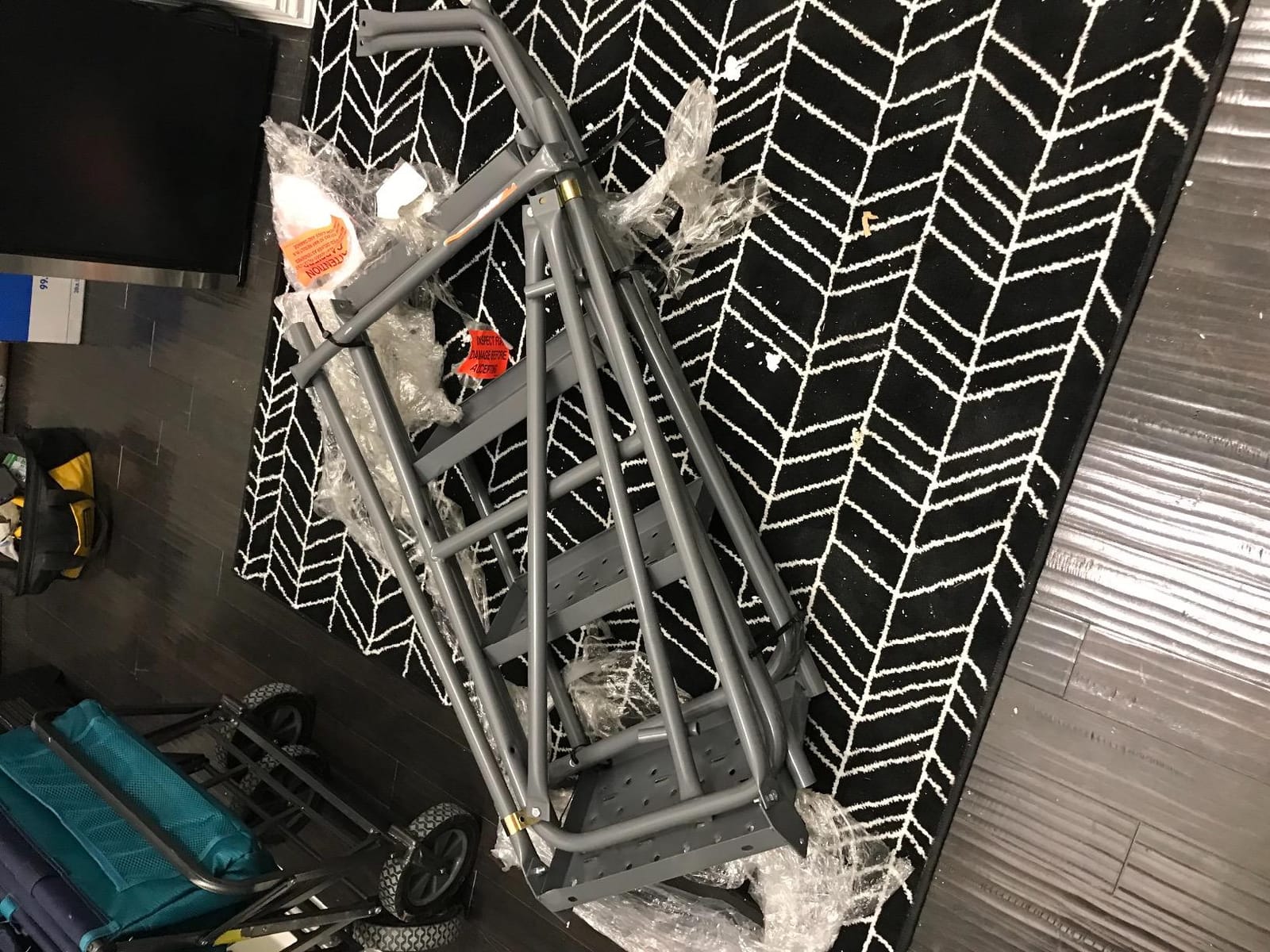 Tri-Arc KDSR109246 9-Step Steel Rolling Industrial and Warehouse Ladder with Handrails customer photo 1