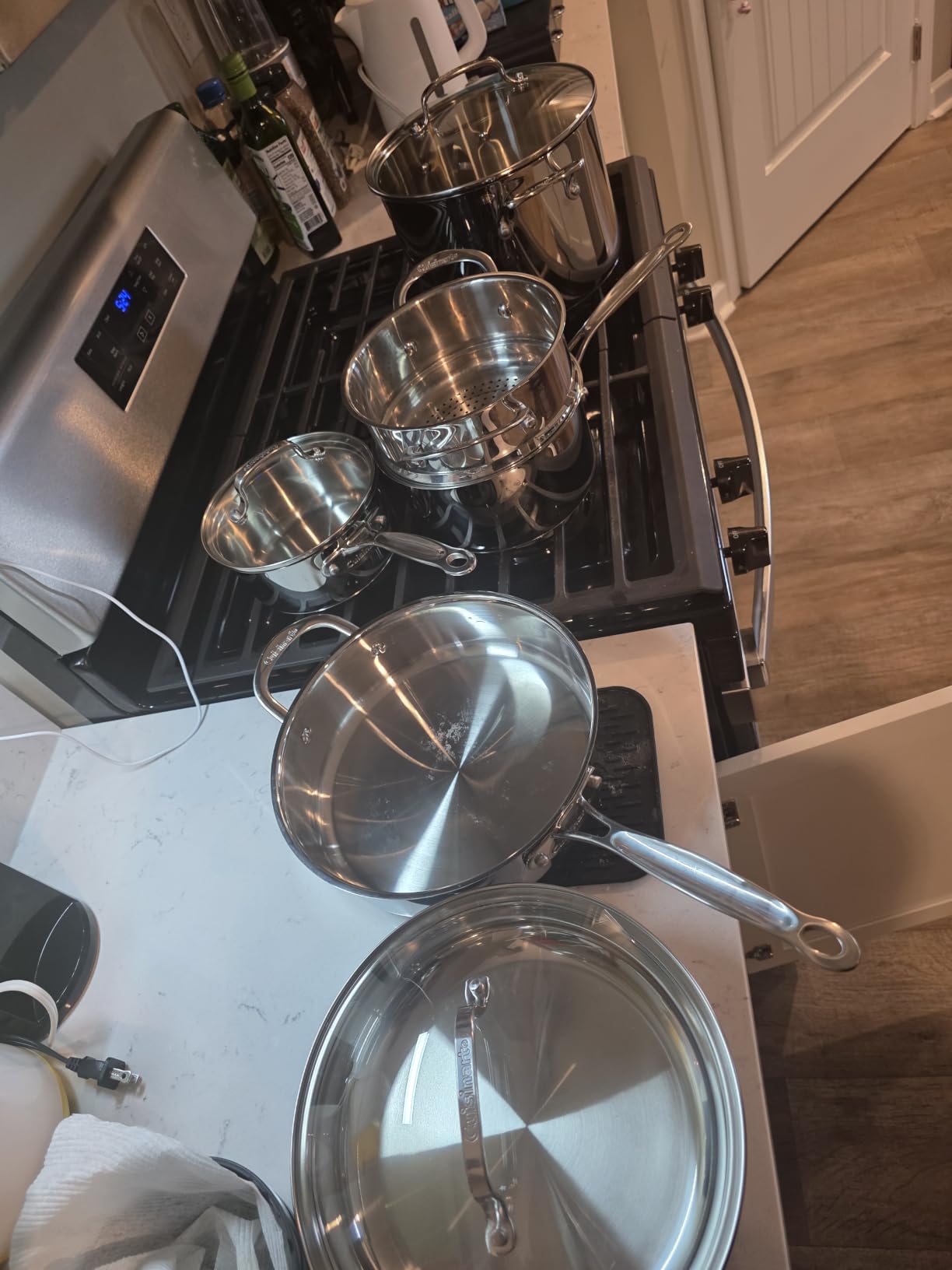 Cuisinart Chef's Classic 11-Piece Stainless Steel Pots and Pans Set, Cookware Set Compatible with Induction, Electric, Gas Cooktops, Aluminum Core for Even Heat, Cool Grip Handles, Dishwasher Safe customer photo 1