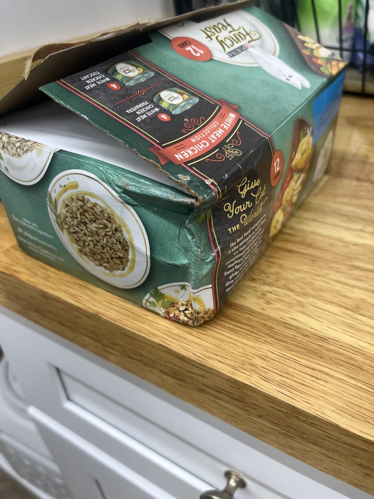 Purina Fancy Feast Wet Cat Food Variety Pack, Medleys White Meat Chicken in Sauce Collection - (Pack of 12) 3 oz. Cans customer photo 1