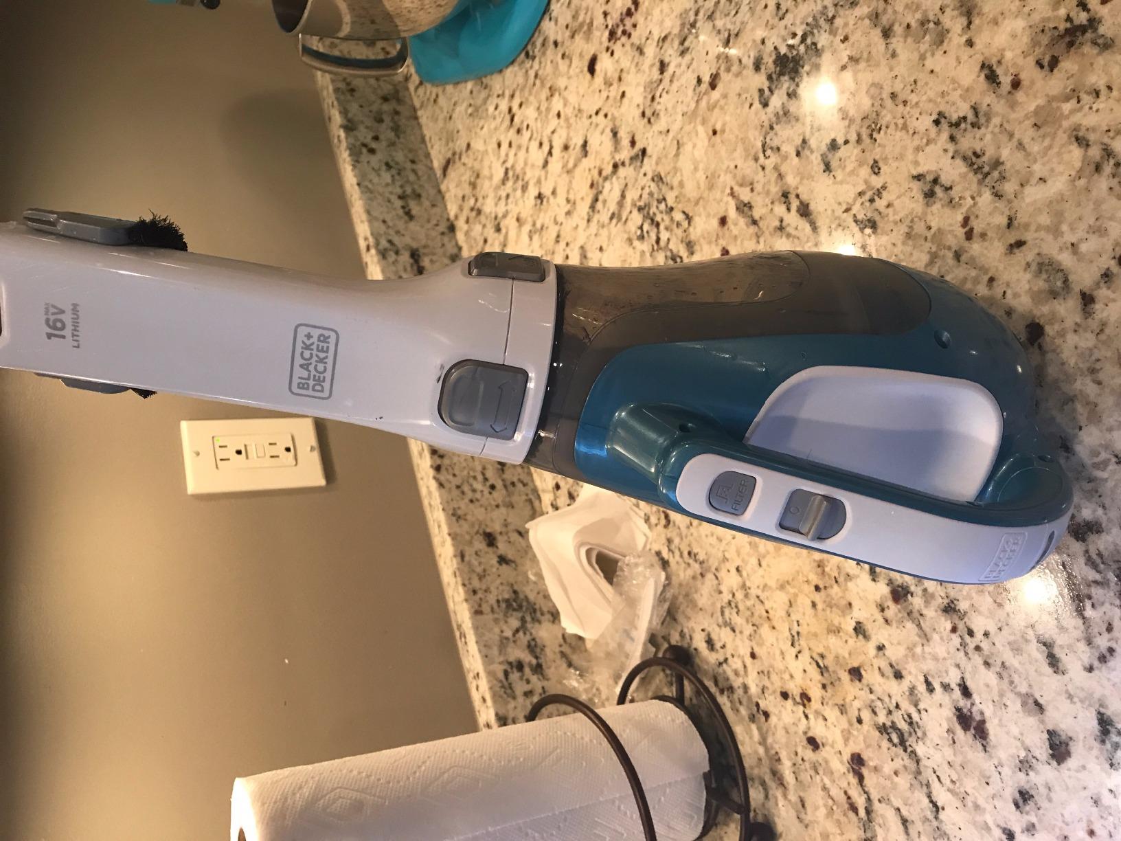Black+Decker, Dustbuster AdvancedClean Handheld Vacuum Cordless, Compact Home and Car Vacuum with Crevice Tool, Rotating Nozzle and Charging Station customer photo 1
