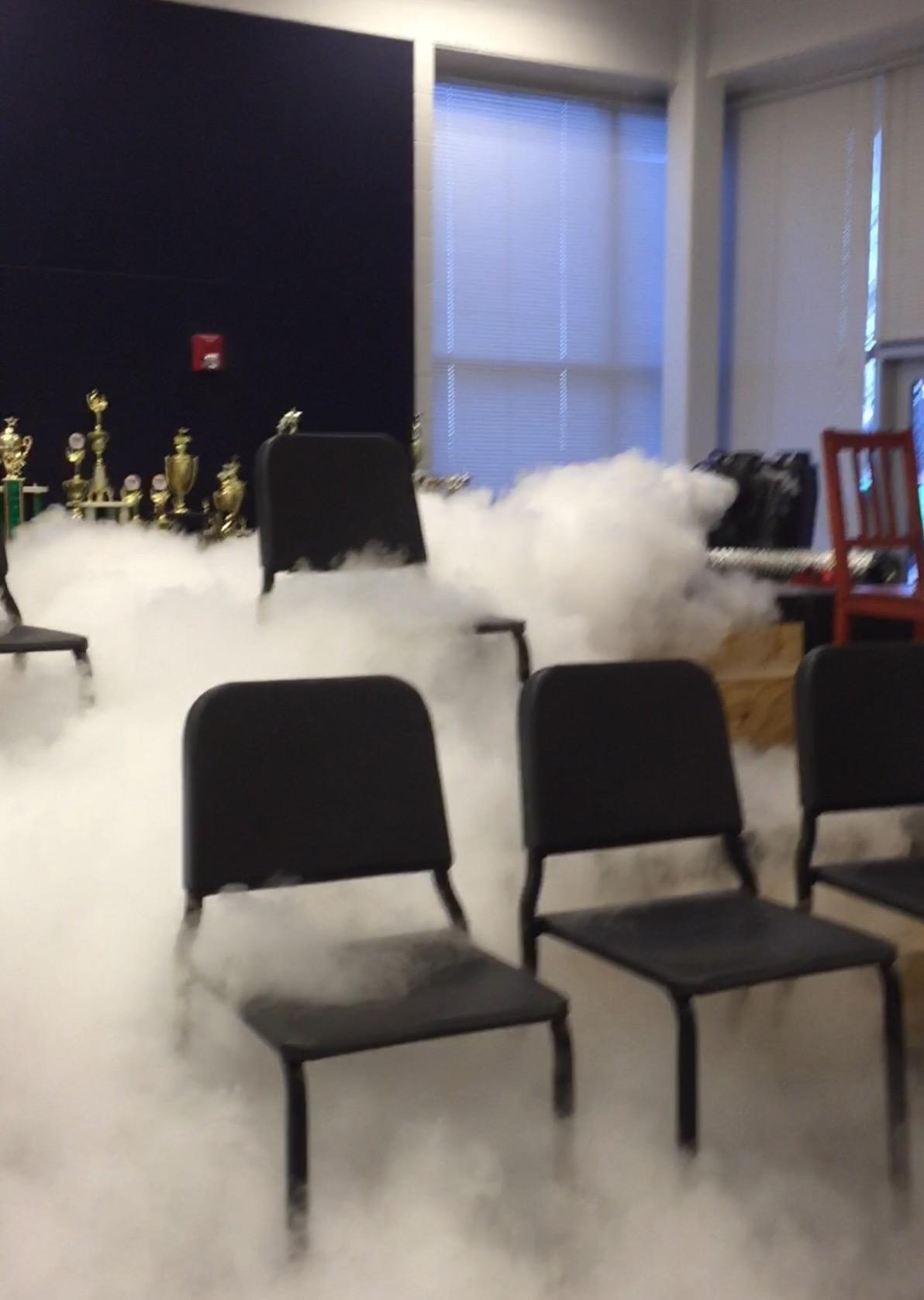 CHAUVET DJ - Nimbus Professional Dry Ice Fog Machine | Thick Low Lying Floor Hugging Clouds | Dual Heating Elements For Faster Heat Up | Adjustable Output Handle | Safety Auto Shut Off Sensors customer photo 1