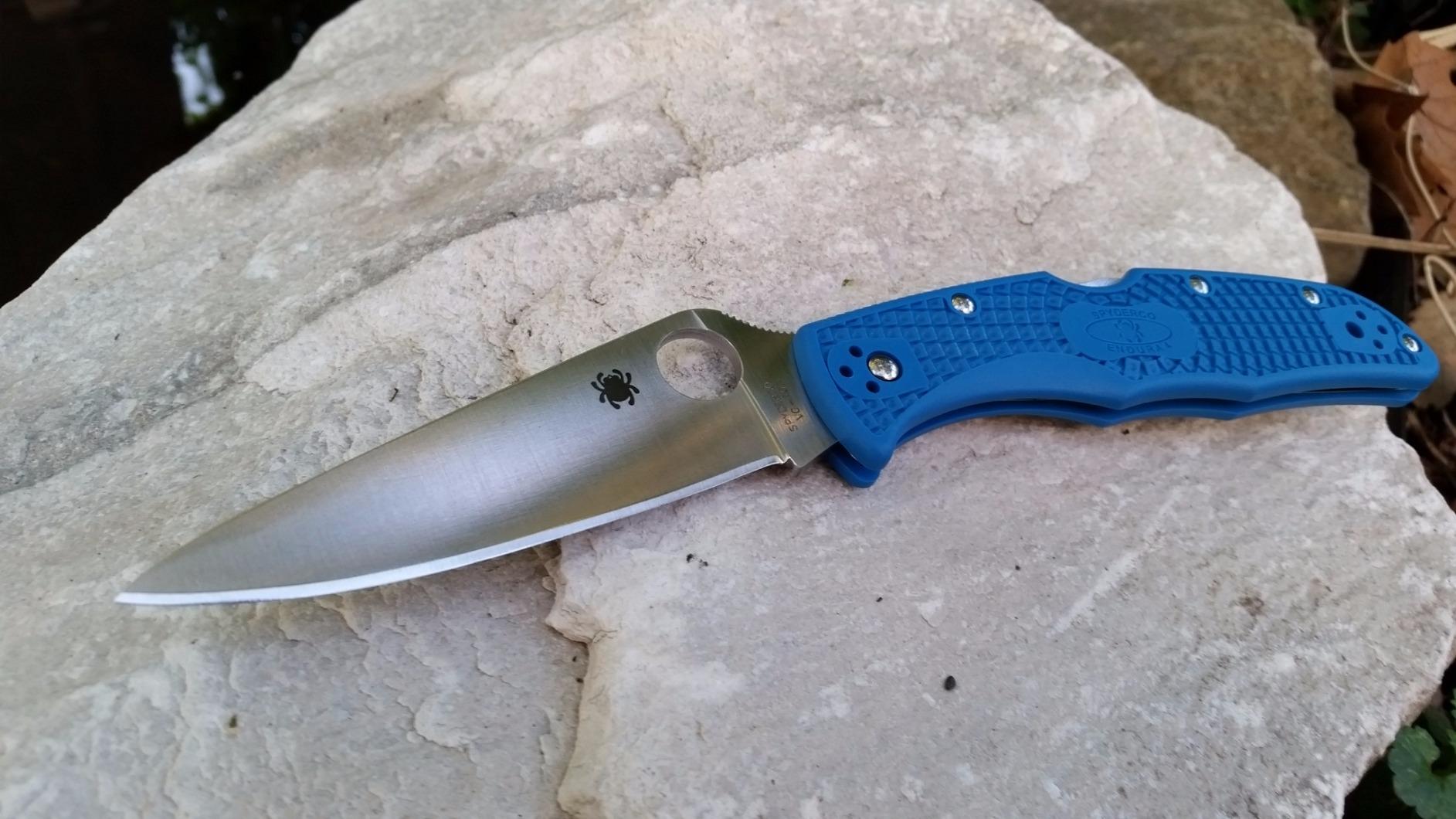 Spyderco Endura 4 Lightweight Folding Pocket Knife, PlainEdge, 3.8