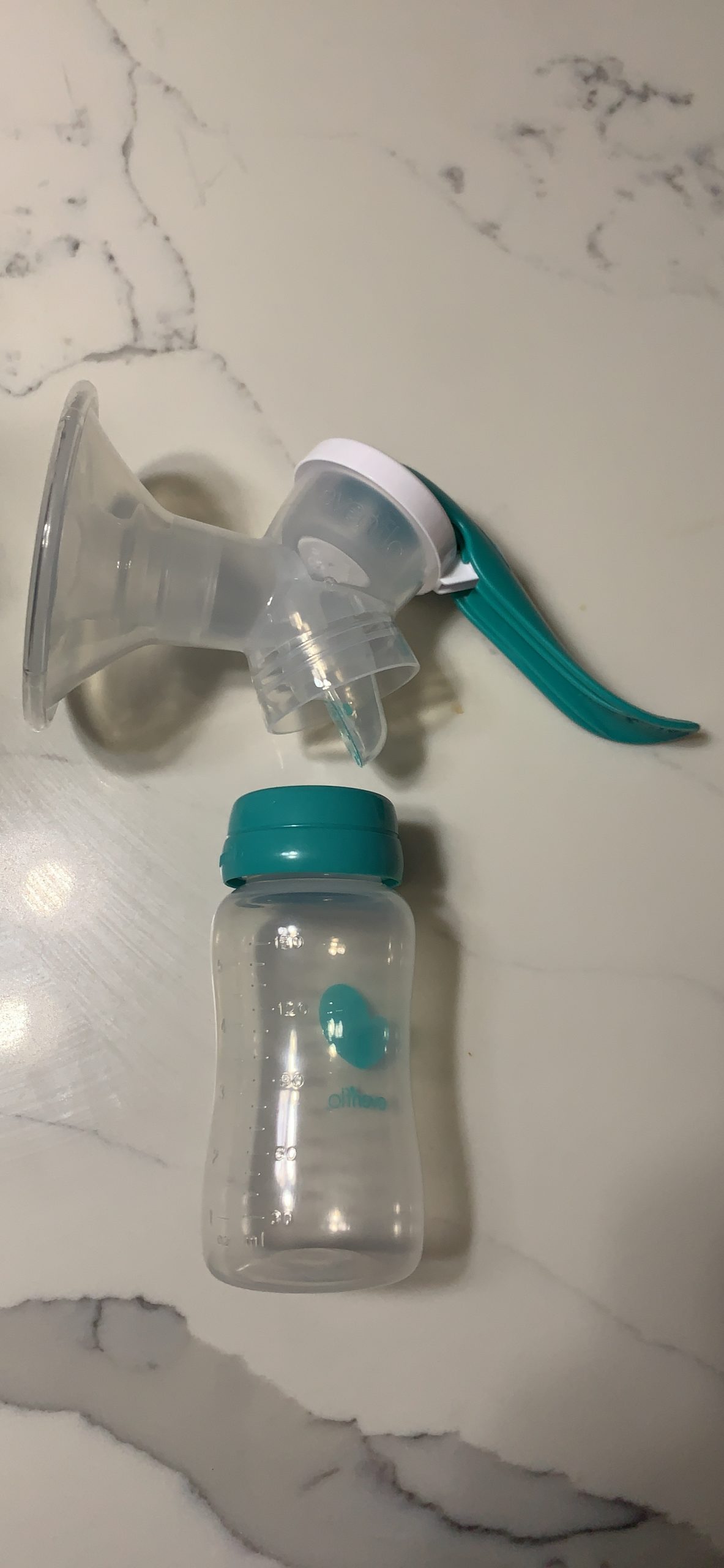 Evenflo Manual Breast Pump | Portable, One-Hand Operation customer photo 2