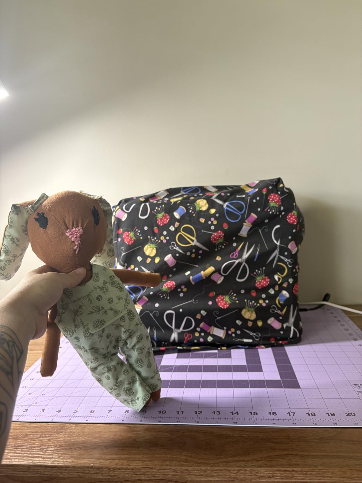 Brother HC1850 Sewing and Quilting Machine, 185 Built-in Stitches, LCD Display, 8 Included Feet customer photo 2