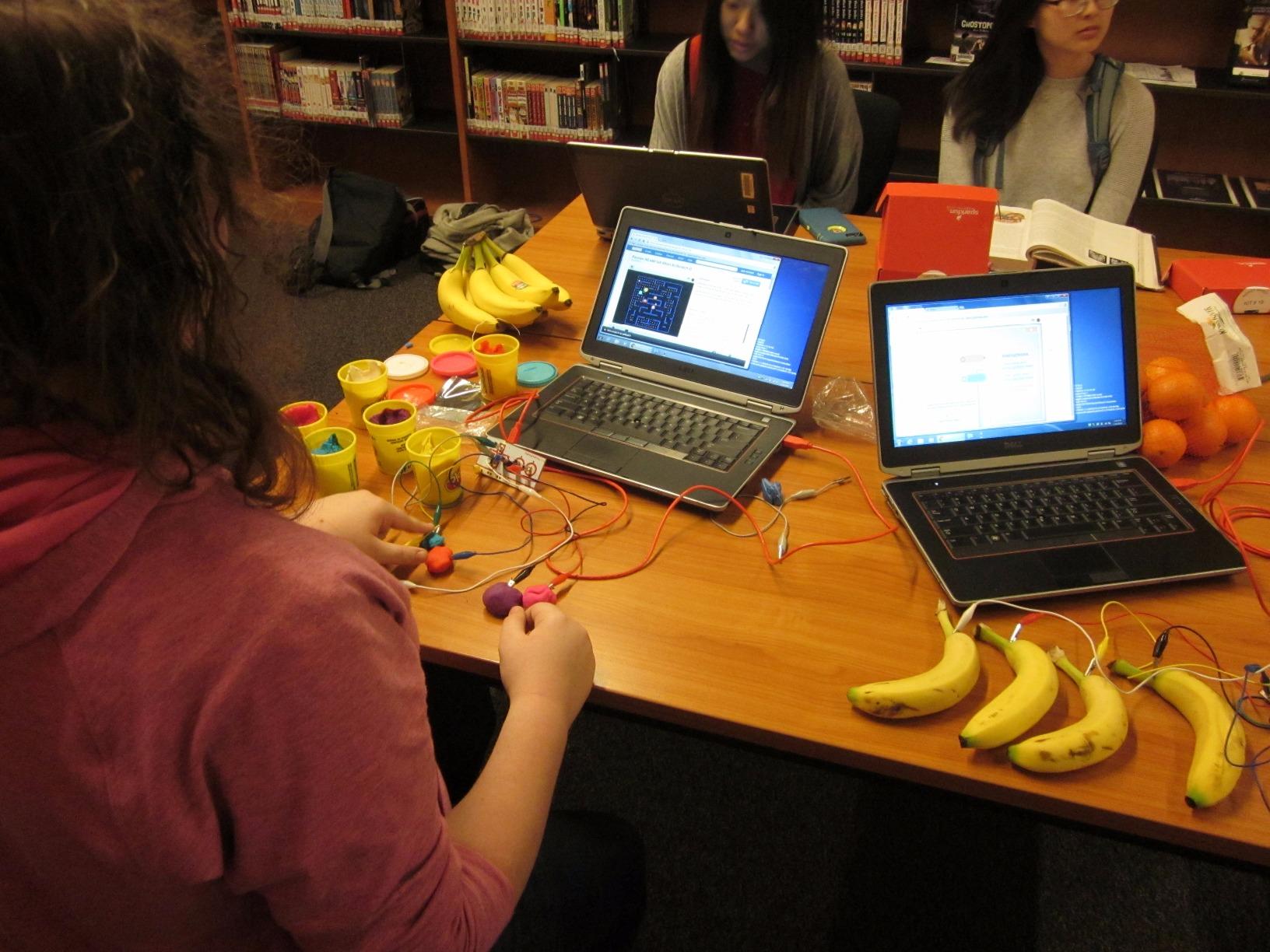 Makey Makey STEM Kit from Joylabz, Educational Science Kits, 1000s of Engineering and Computer Coding Activities customer photo 1