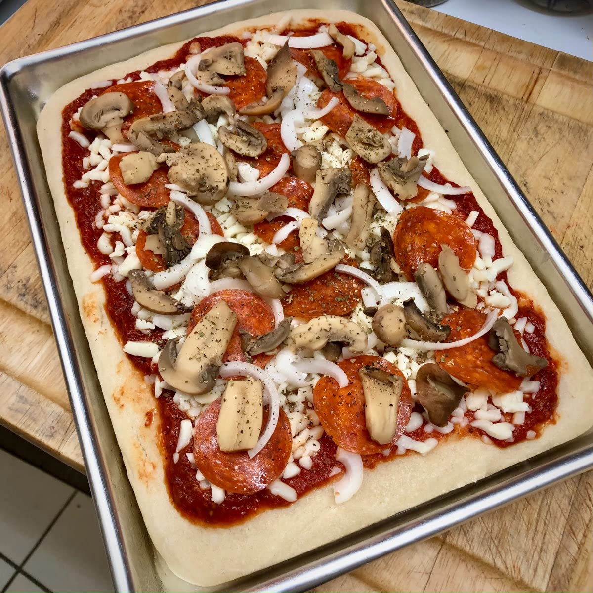 New Star Foodservice Commercial-Grade 18-Gauge Aluminum Sheet Pan/Bun Pan, Full Size XL (18 x 26 x 1 in) customer photo 1