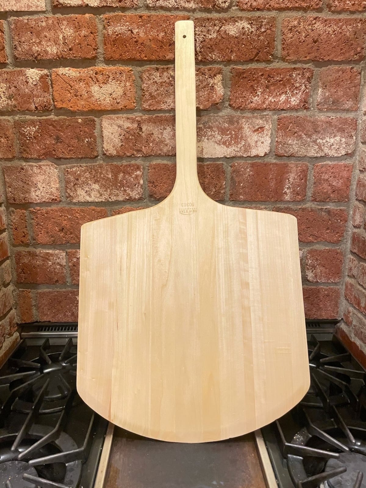 New Star Foodservice 50295 Restaurant-Grade Wooden Pizza Peel, 16