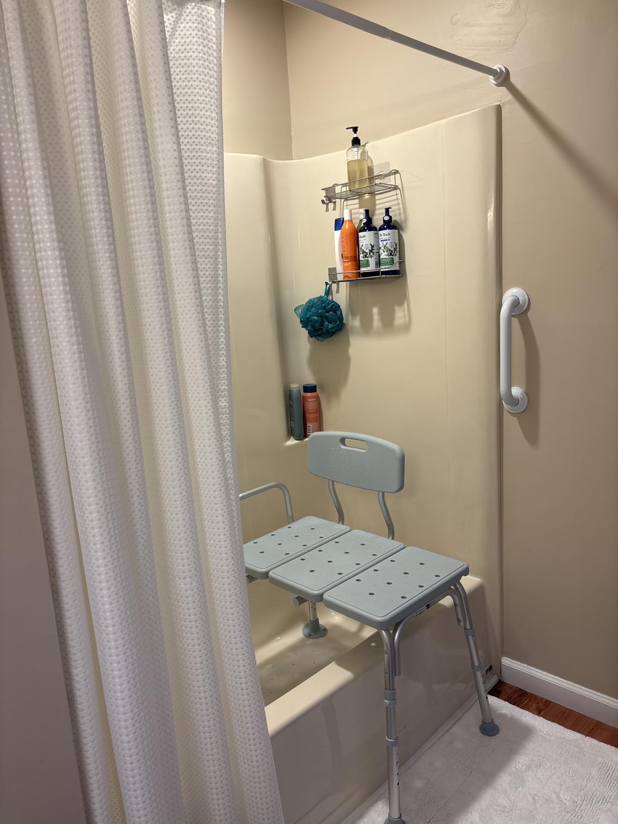 Medline Tub Transfer Bench and Shower Chair with Microban Antimicrobial Protection, Adjustable Shower Bench and Bath Seat For Seniors And Elderly, 350 lb. Capacity customer photo 1