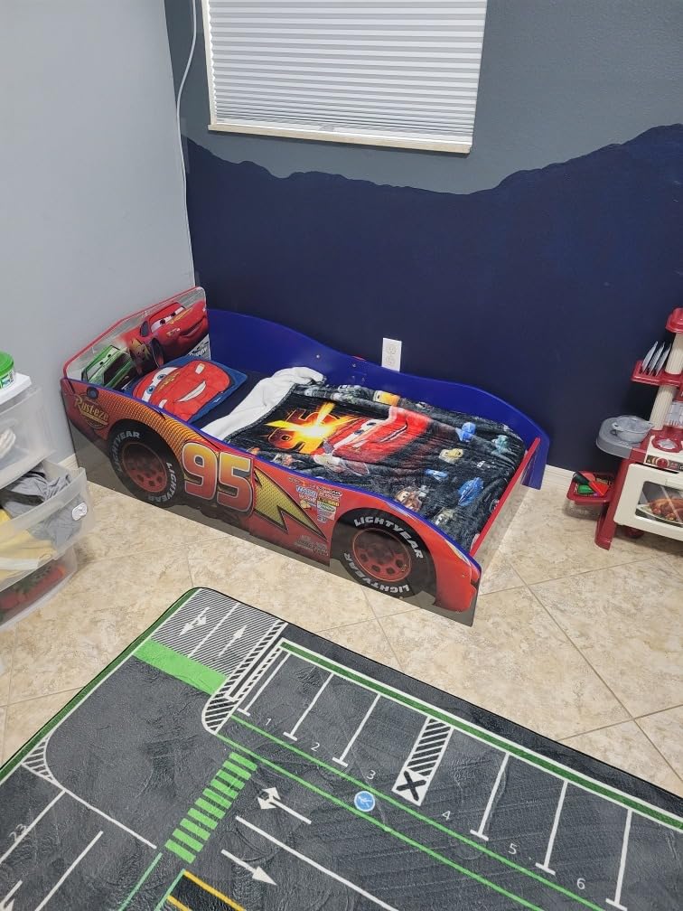Delta Children Disney/Pixar Cars Wood Toddler Bed customer photo 2