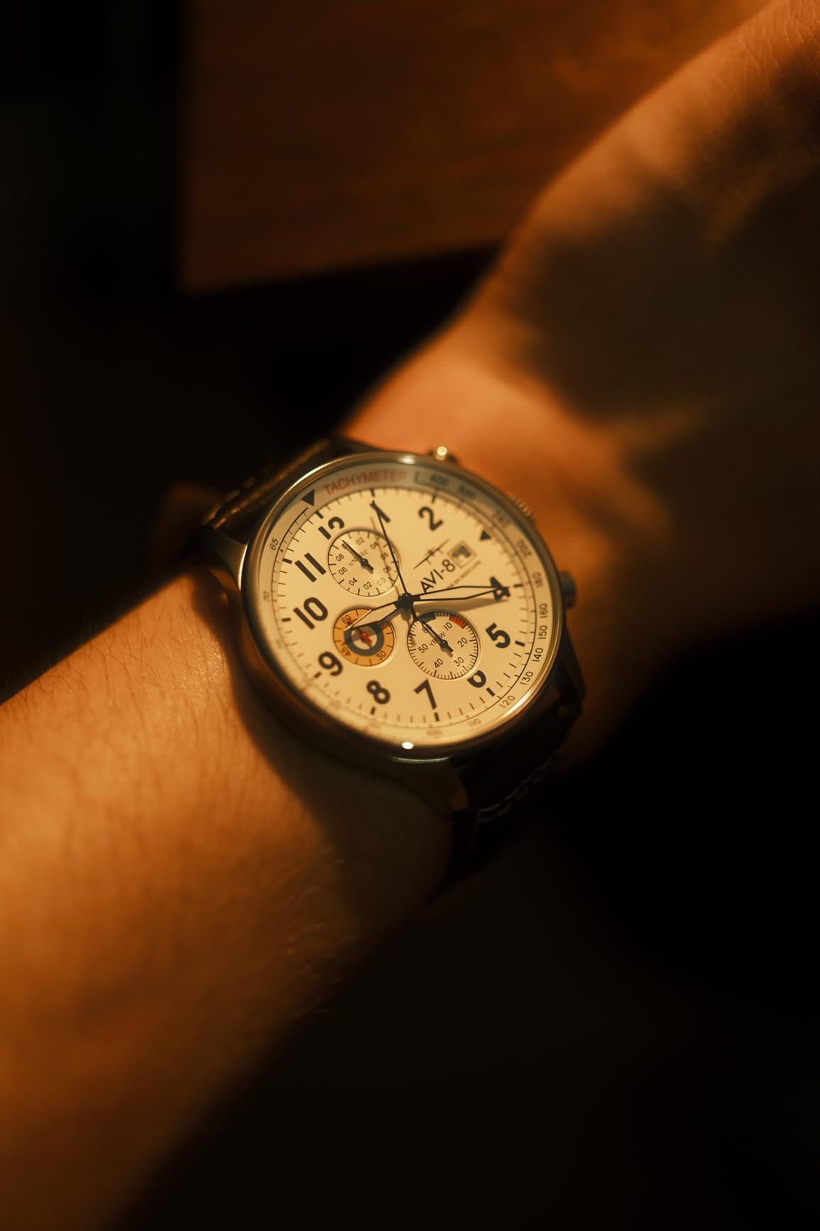 AVI-8 Hawker Hurricane Men's Pilot Watch - Classic Chronograph, Japanese Quartz, Stainless Steel, Leather Strap, AV-4011 customer photo 2