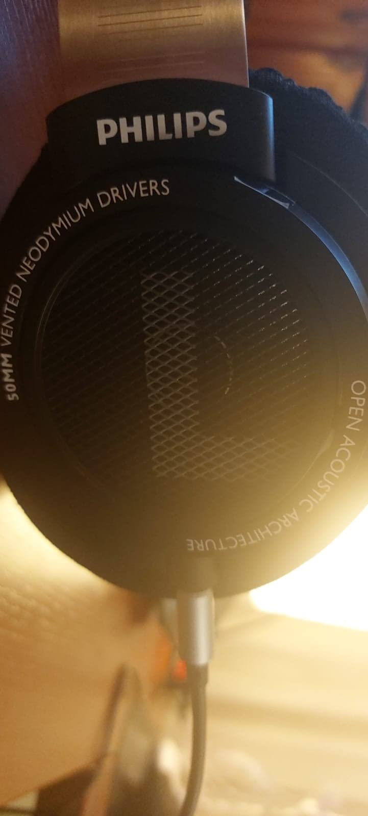 Philips Audio SHP9500 HiFi Precision Stereo Over-Ear Headphones (Black) customer photo 1