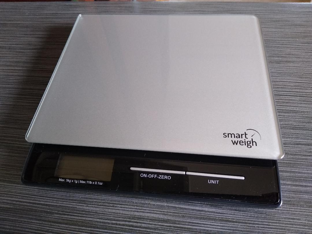 Smart Weigh Professional USPS Postal Scale with Tempered Glass Platform, Multiple Weighing Modes and Tare Function, Silver Shipping Scale, Platform Scale, 11 pounds/ 5 Kilograms customer photo 2