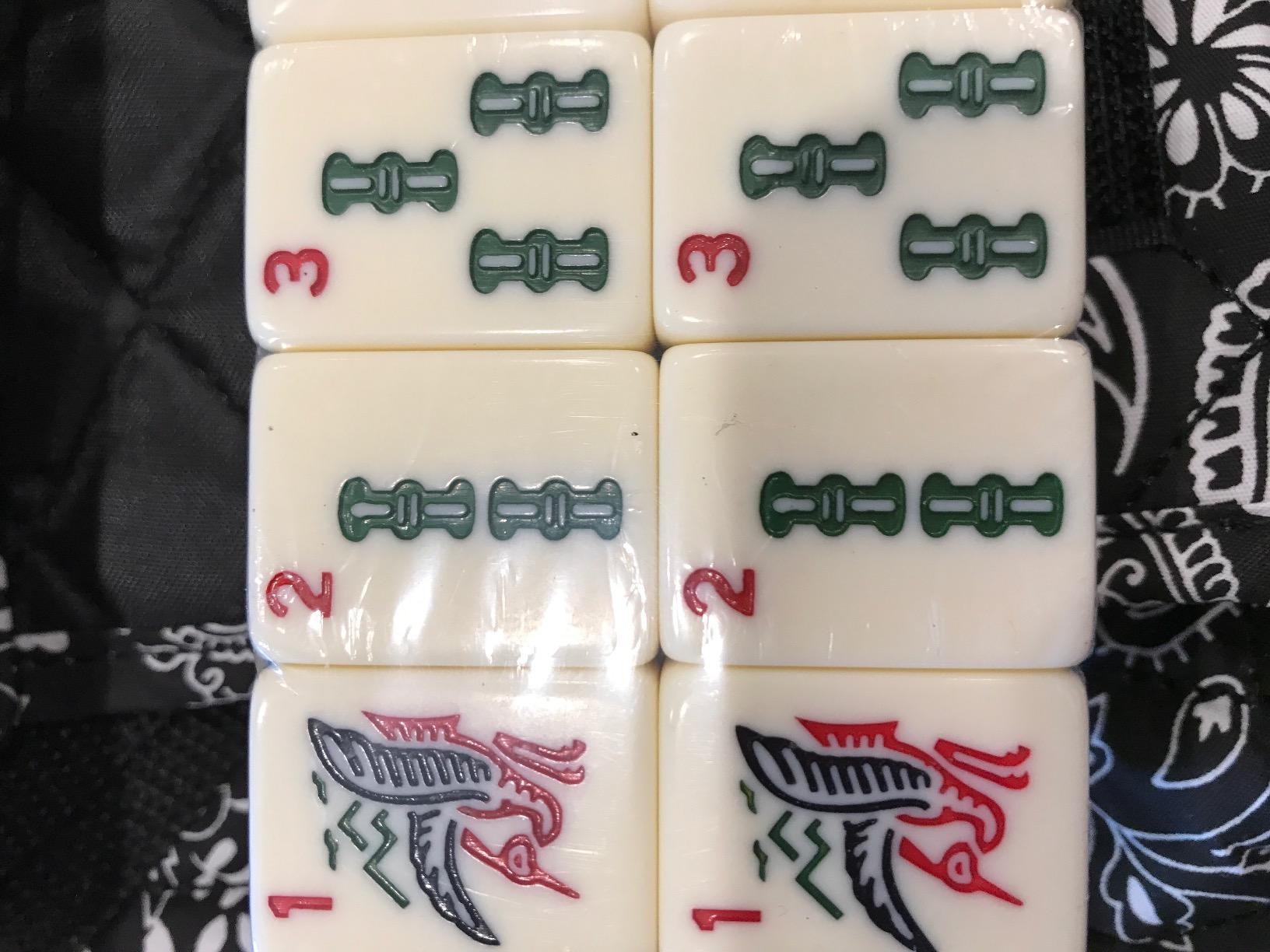 Linda Li American Mahjong Set Black Paisley Soft Bag - 166 Ivory Colored Engraved Tiles, 4 All-in-One Rack/Pushers customer photo 2