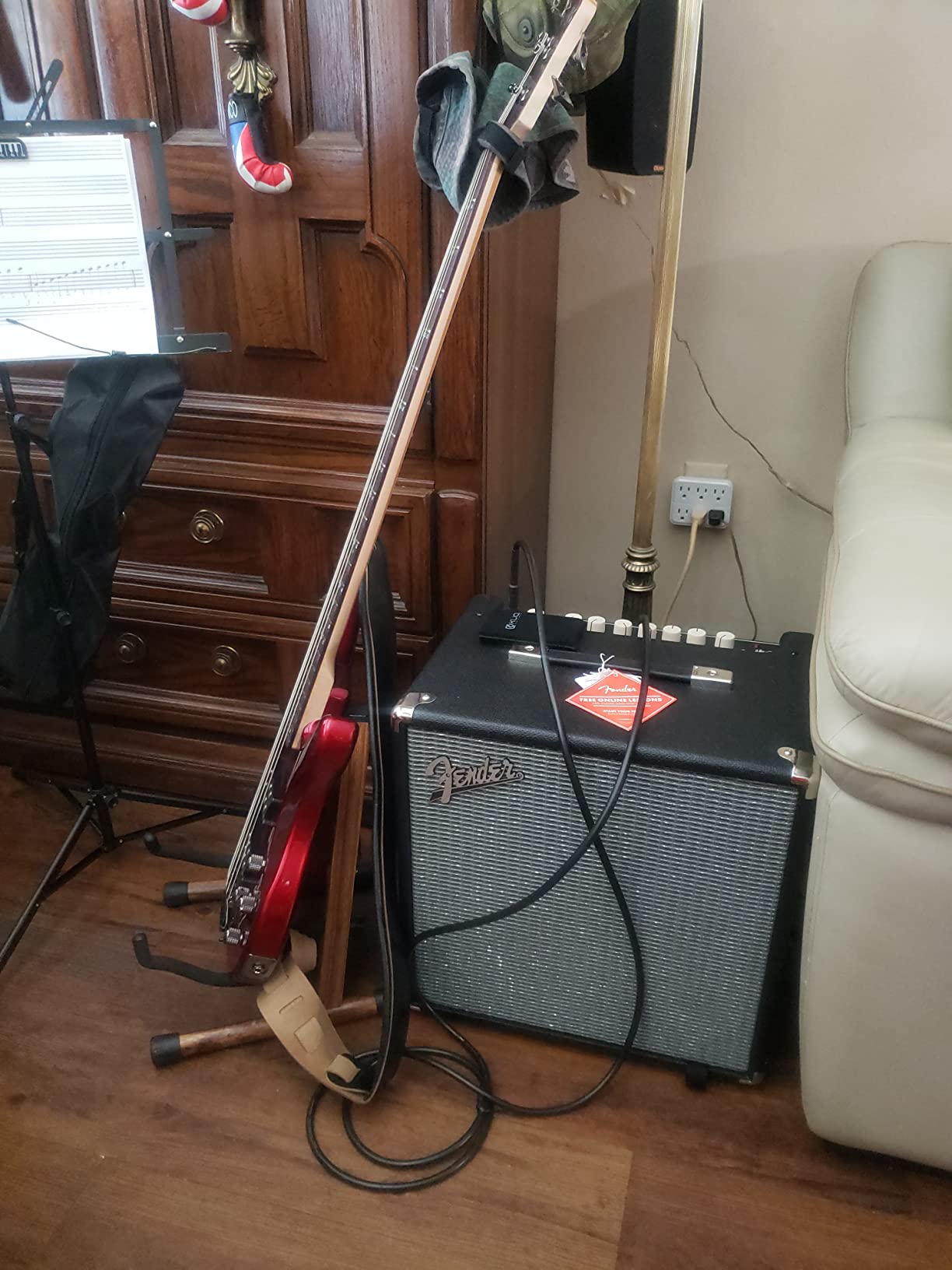 Fender Rumble 40 V3 Bass Amp for Bass Guitar, 40 Watts, with Overdrive Circuit and Mid-Scoop Contour Switch customer photo 1