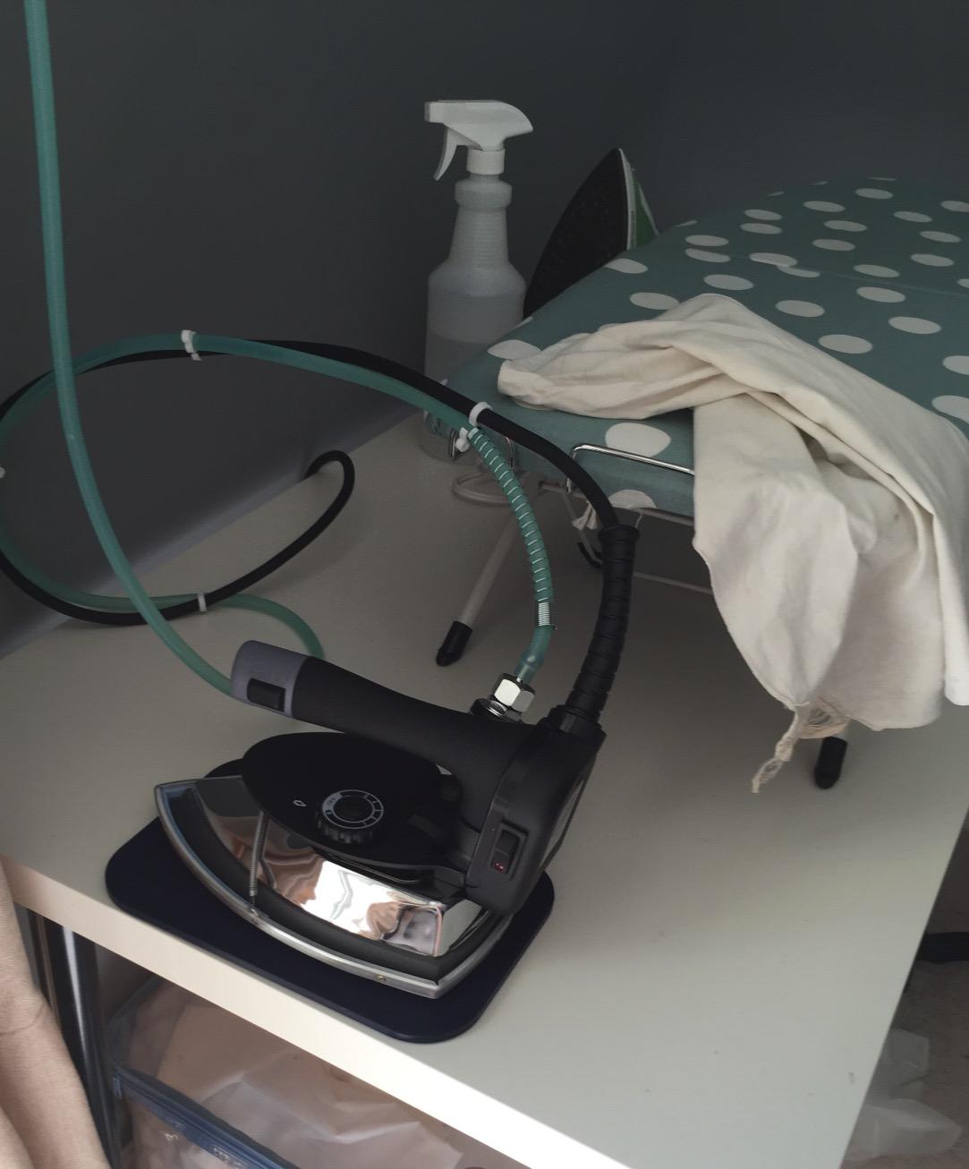 Gravity-Feed Steam Iron ~ Silver star ES-300 customer photo 1