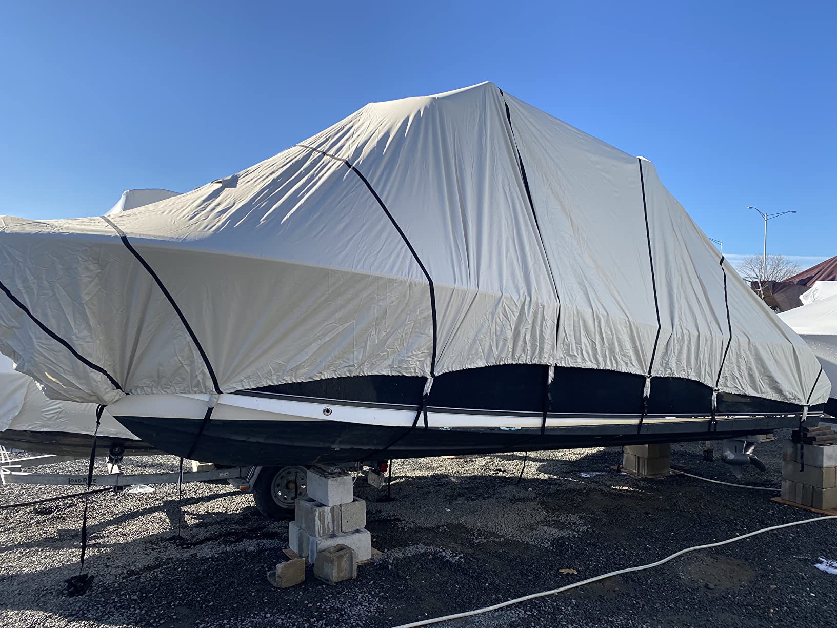 Budge Hard Top T-Top Boat Cover, Waterproof, Fits Boats 24-26 ft Long | 600D marine-grade, UV-resistant polyester; All weather with shock-cord hem, vents & straps; Fits 106