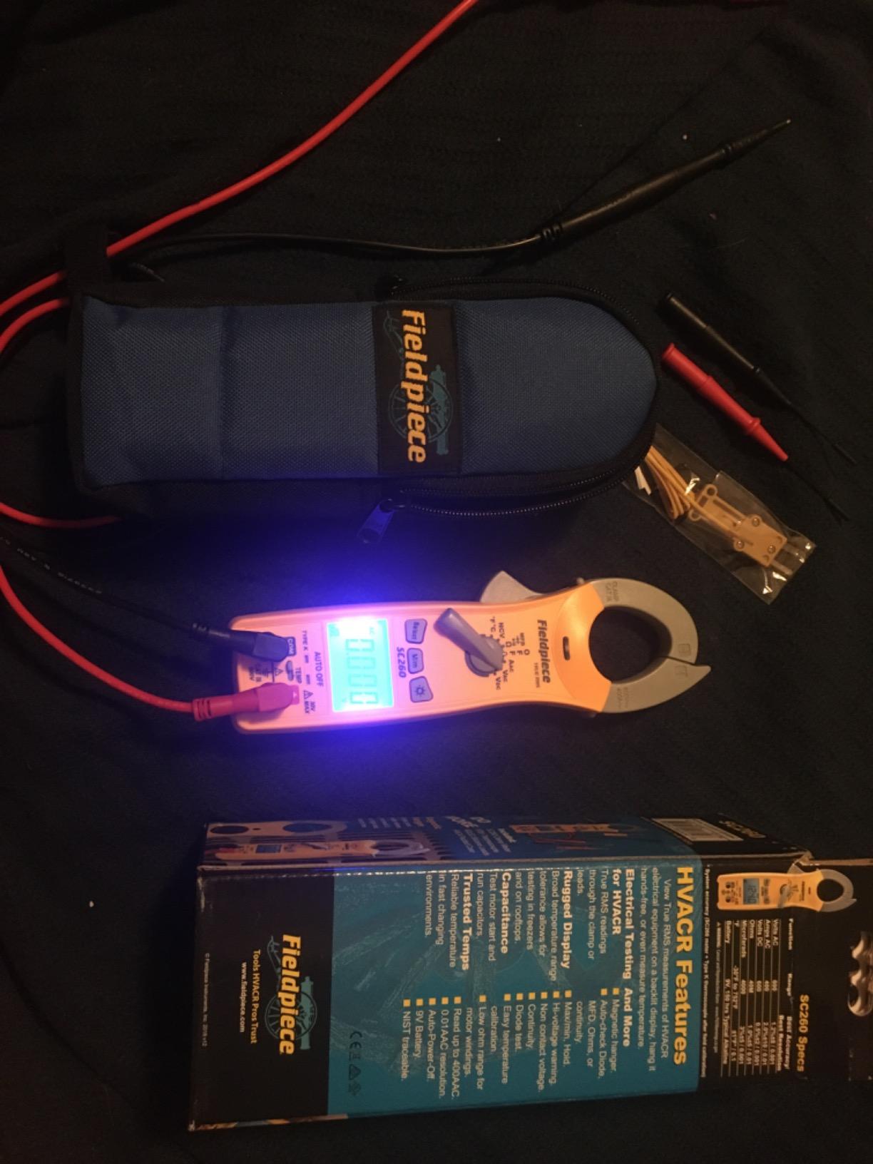 Fieldpiece Compact HVACR Clamp Multimeter SC260 - True RMS Clamp Meter with Temperature, Capacitance & Backlight customer photo 2