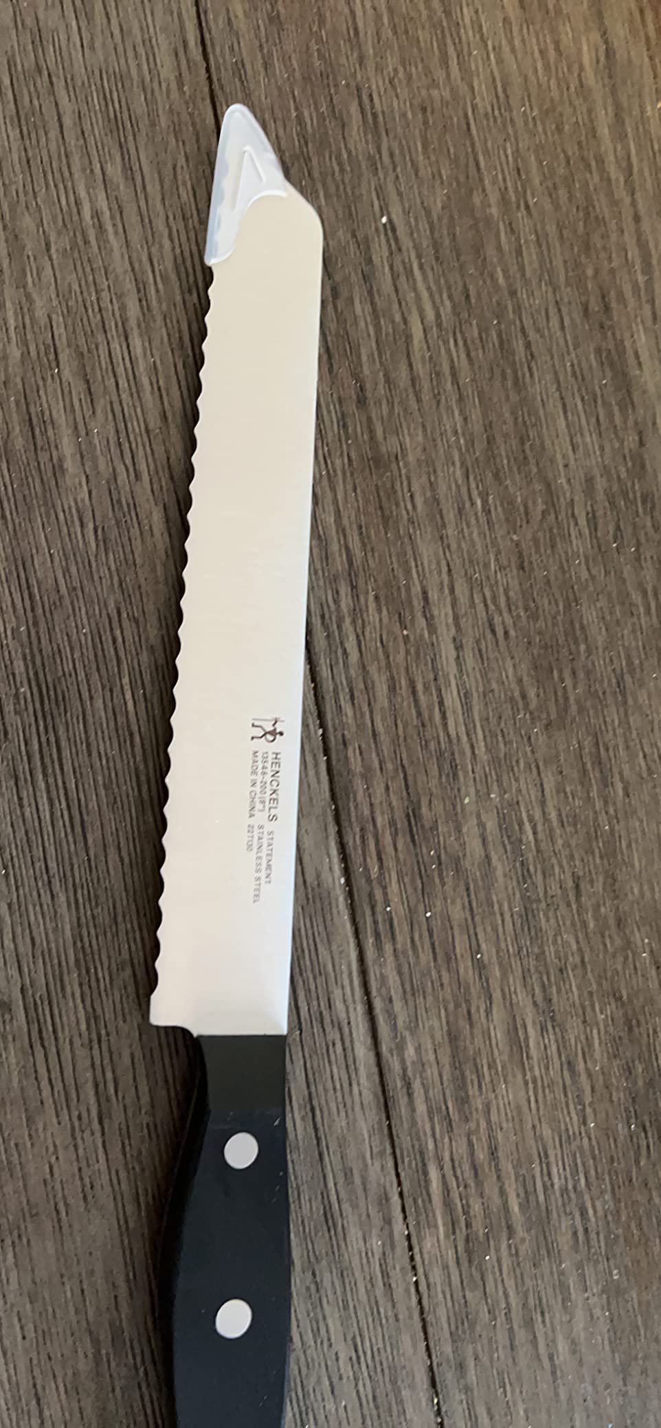 HENCKELS Statement 8-Inch Bread Knife, Razor-Sharp, German Engineered customer photo 2