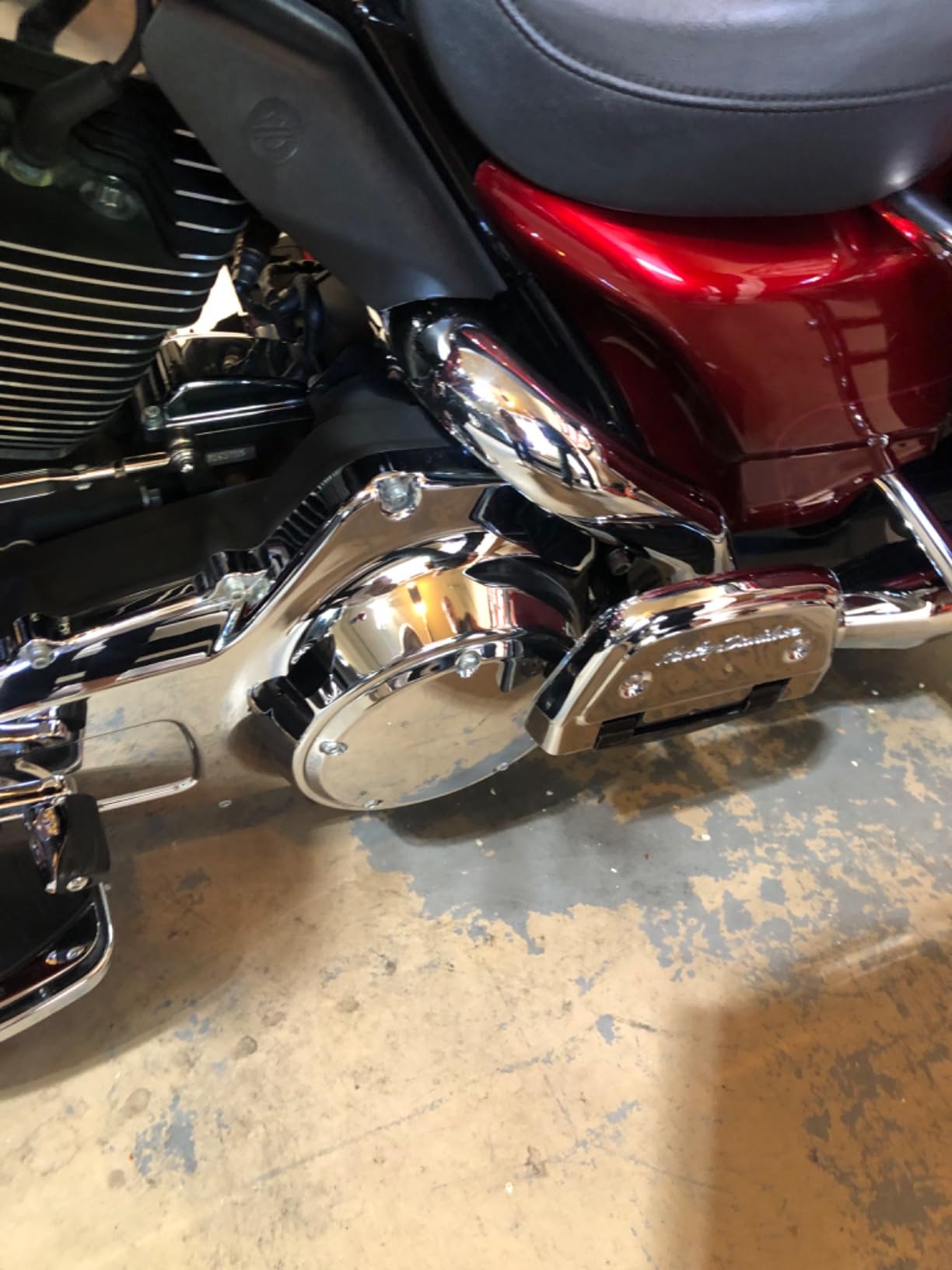 Mothers California Gold All-Chrome, 12 oz. (05222) | Cleans & Polishes Chrome, PVD & Chromed Plastics, Removes Fingerprints, Bugs, Water Spots, Leaves a Protective Barrier customer photo 2