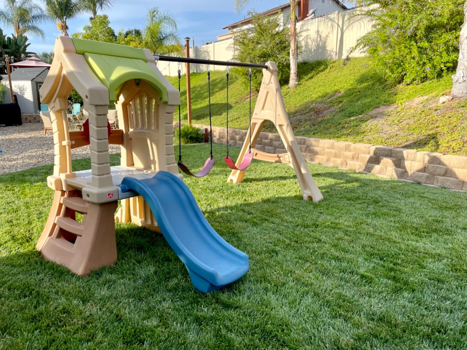 Step2 Play Up Gym Set for Kids, Outdoor Swing Set, Backyard Slide, Swings, Playhouse, & Crawl Space, Two Tier, Easy Set Up, Toddlers Ages 3-6 Years Old customer photo 1