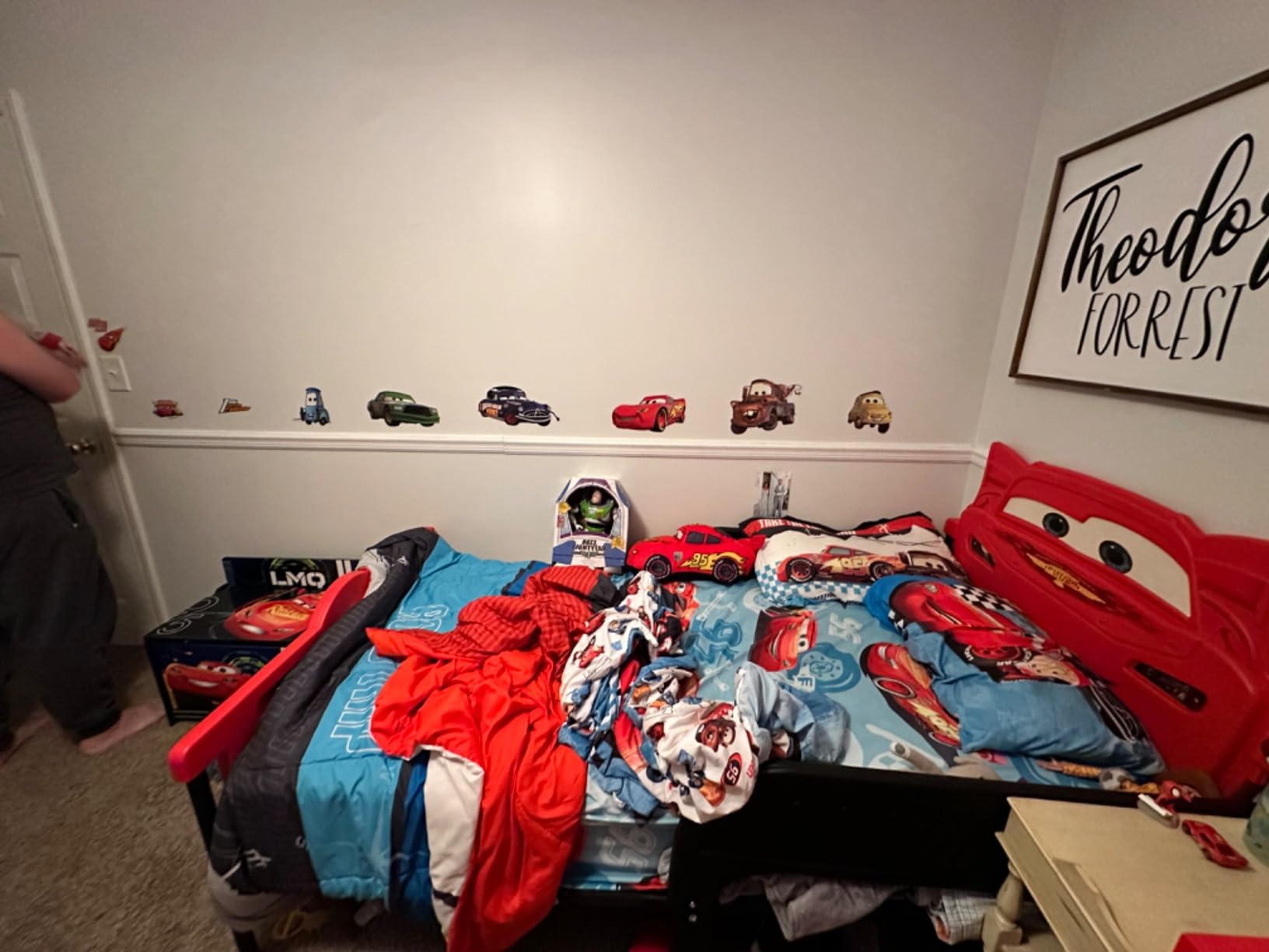 Delta Children Plastic 3D-Footboard Twin Bed, Disney/Pixar Cars customer photo 2