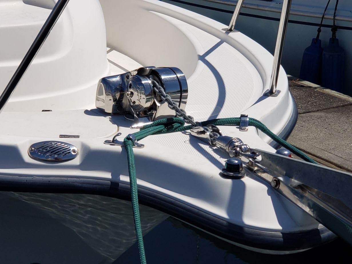 Lewmar Pro Fish 700 Fishing Windlass for 1/4