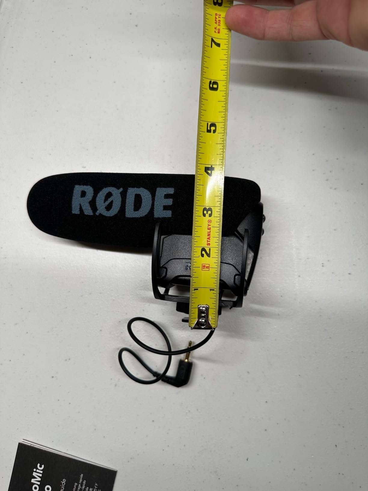 Rode VideoMic Pro R Camera-Mount Shotgun Microphone, Supercardioid condenser with Rycote shockmount and 70-hour battery for camcorders, DSLRs and portable audio recorders customer photo 1