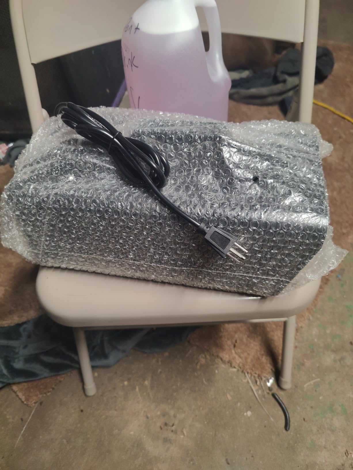 1byone 650W Snow Machine with Wired Remote Control customer photo 2