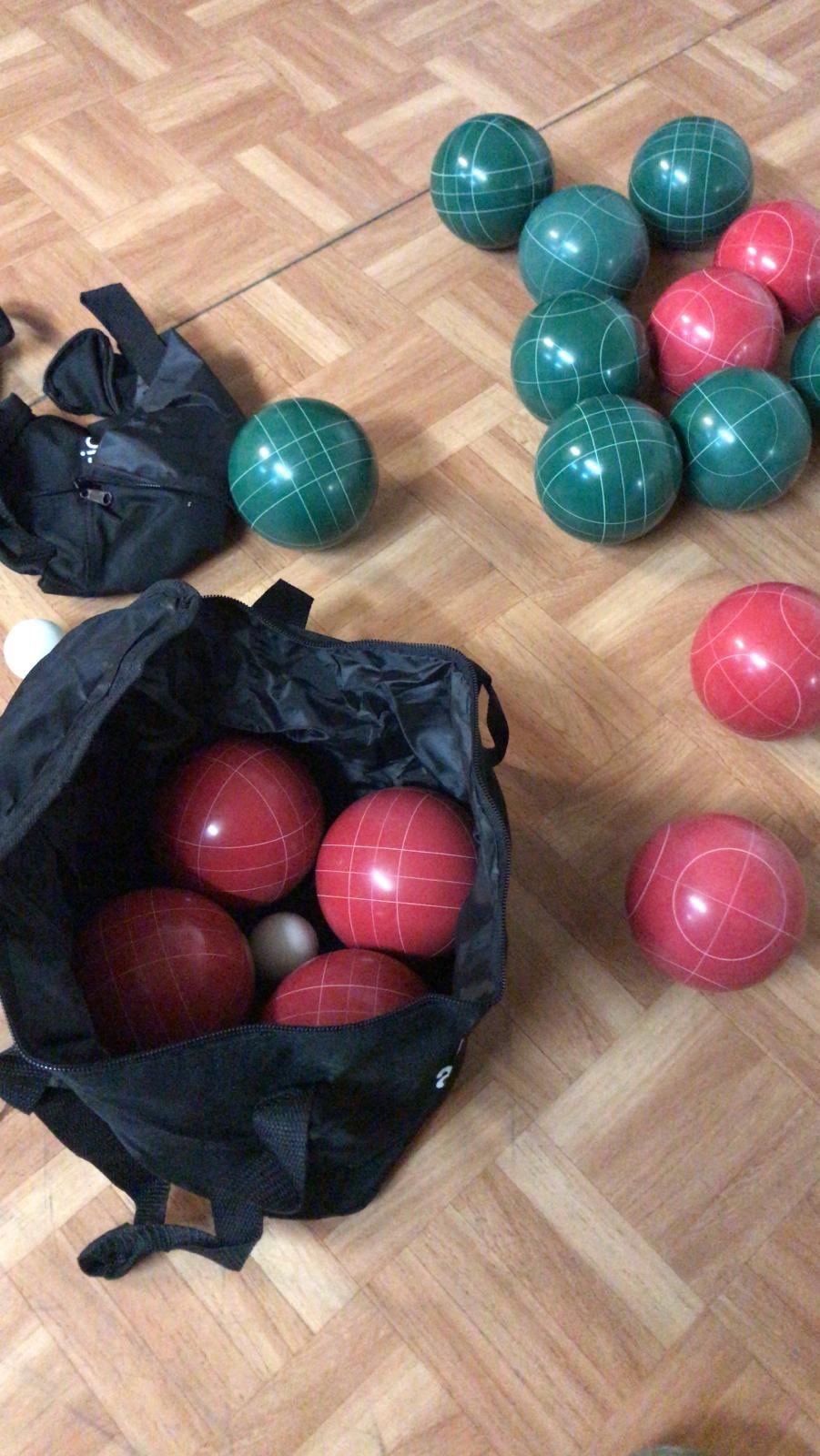 Amazon Basics 100mm Bocce Ball Set customer photo 1