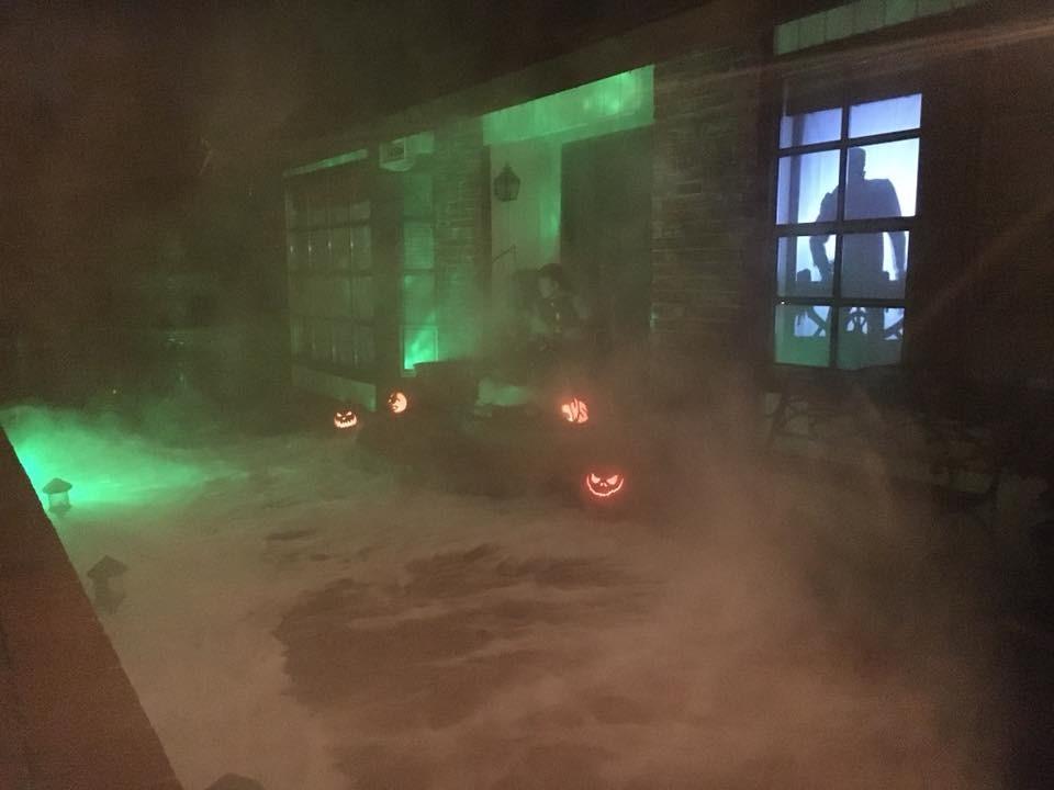CHAUVET DJ Hurricane 1600 Compact High-Output Fog Machine w/Timer Remote & Automatic Shut-Off, BLACK customer photo 1